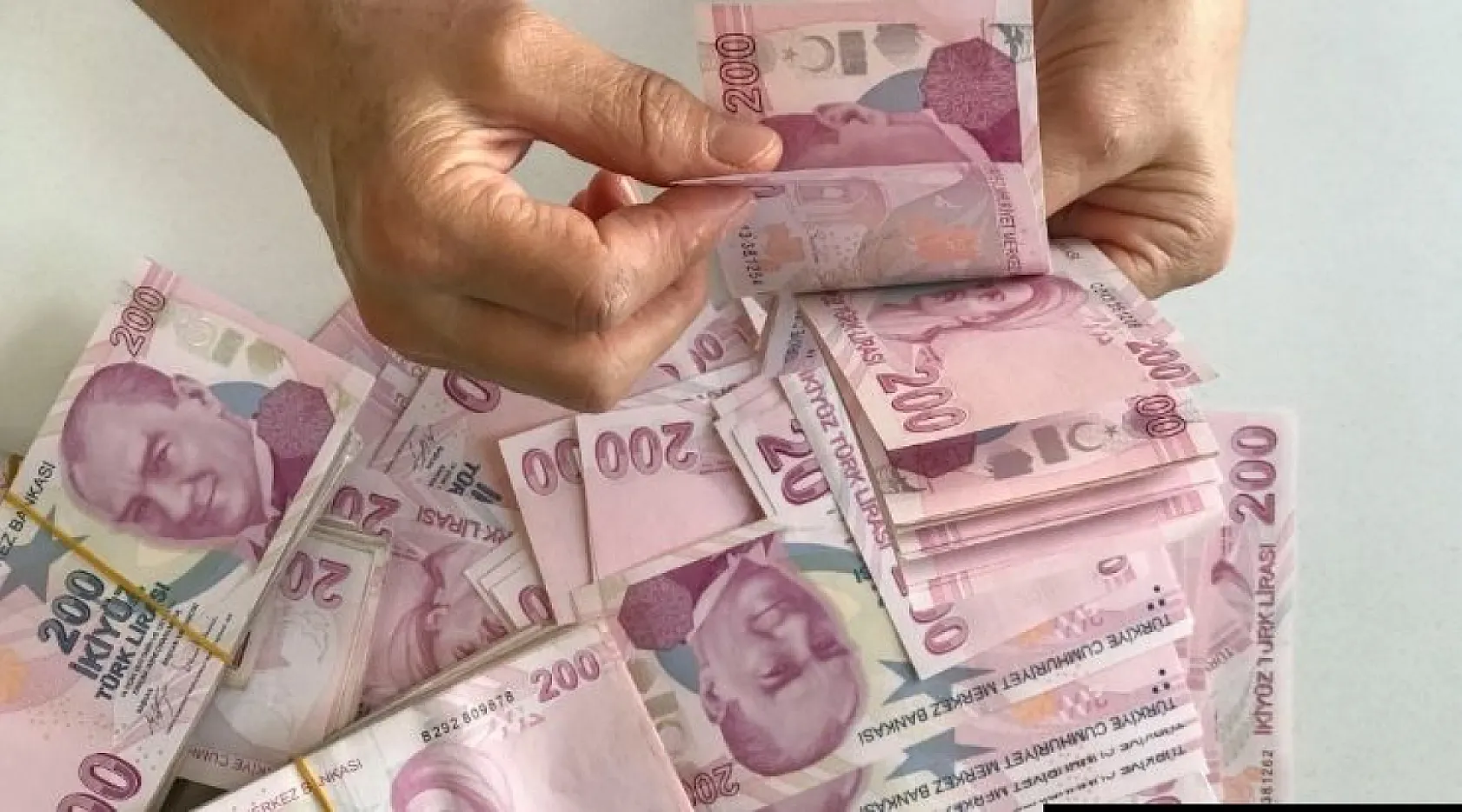 Asgari ücret zammı tarihi belli oldu! Gözler artık o tarihte