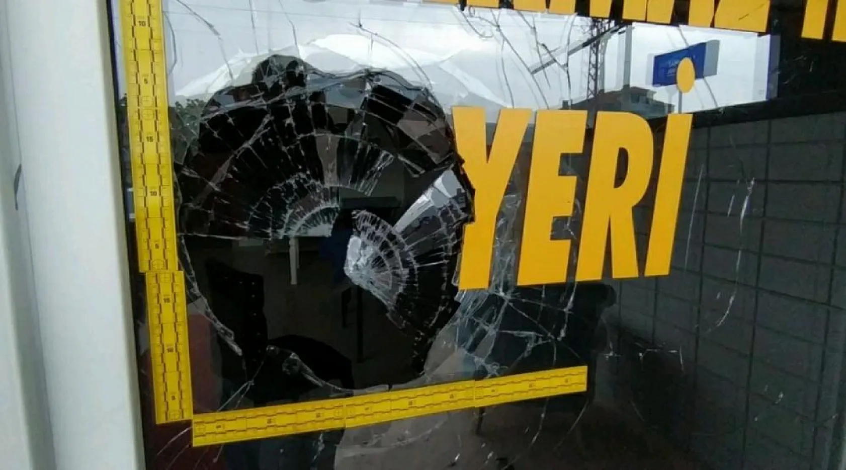 Müzikhol cinayetinde ölen Tolga Korkmaz'ın eşi: 'Eşim arkasını döndüğünde sanık ateş etti'