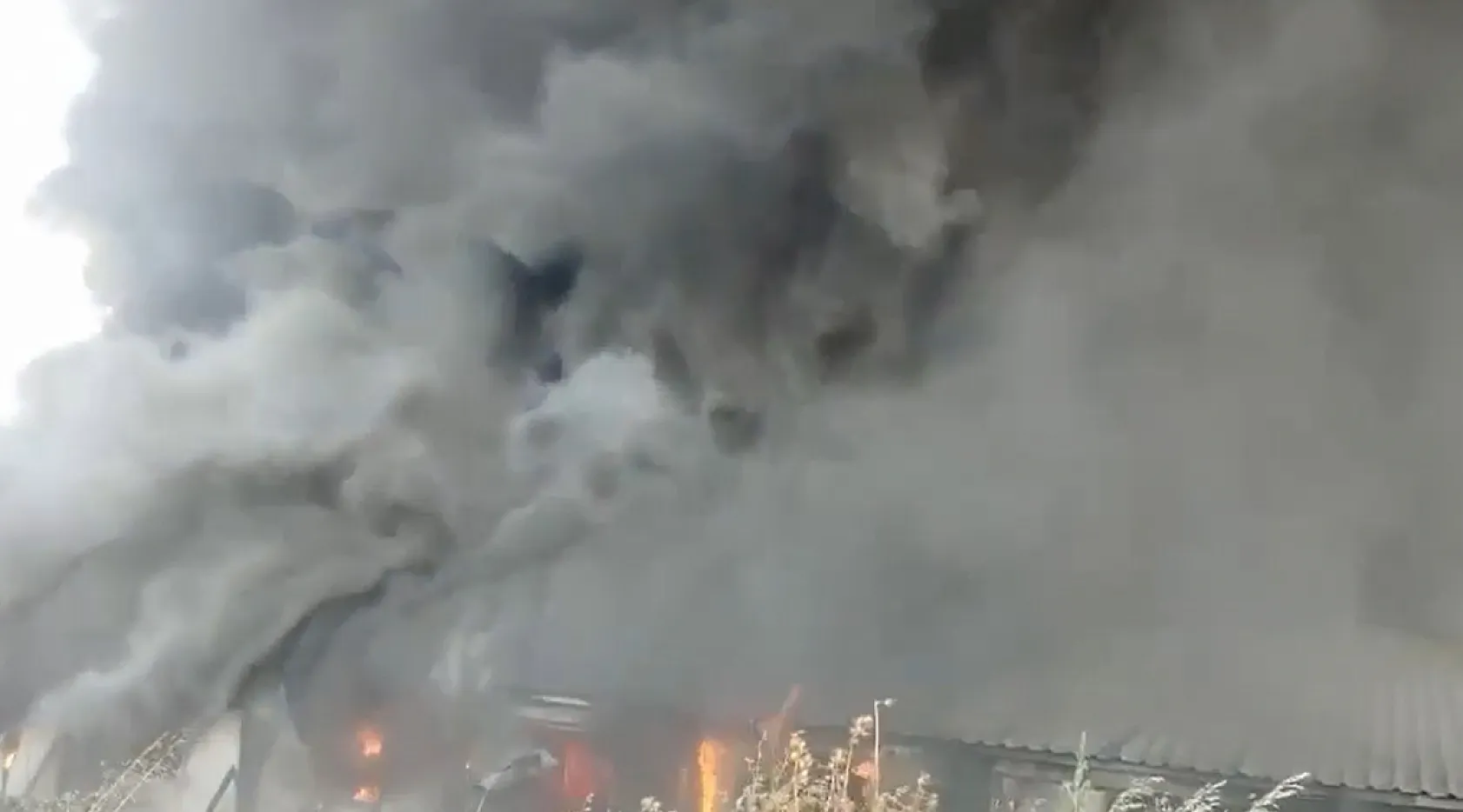 Bodrum'da işçilerin kaldığı konteynerlerde yangın çıktı