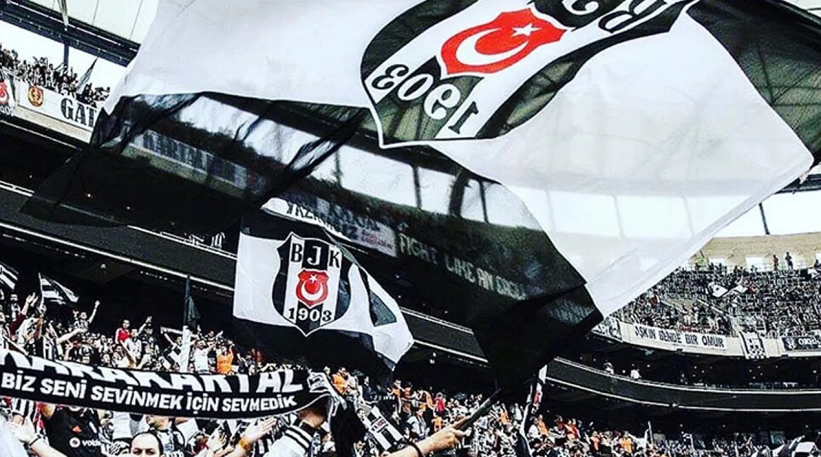 Beşiktaş'ta Neler Oluyor? İstifalar, Mektuplar ve Korkunç İddialar