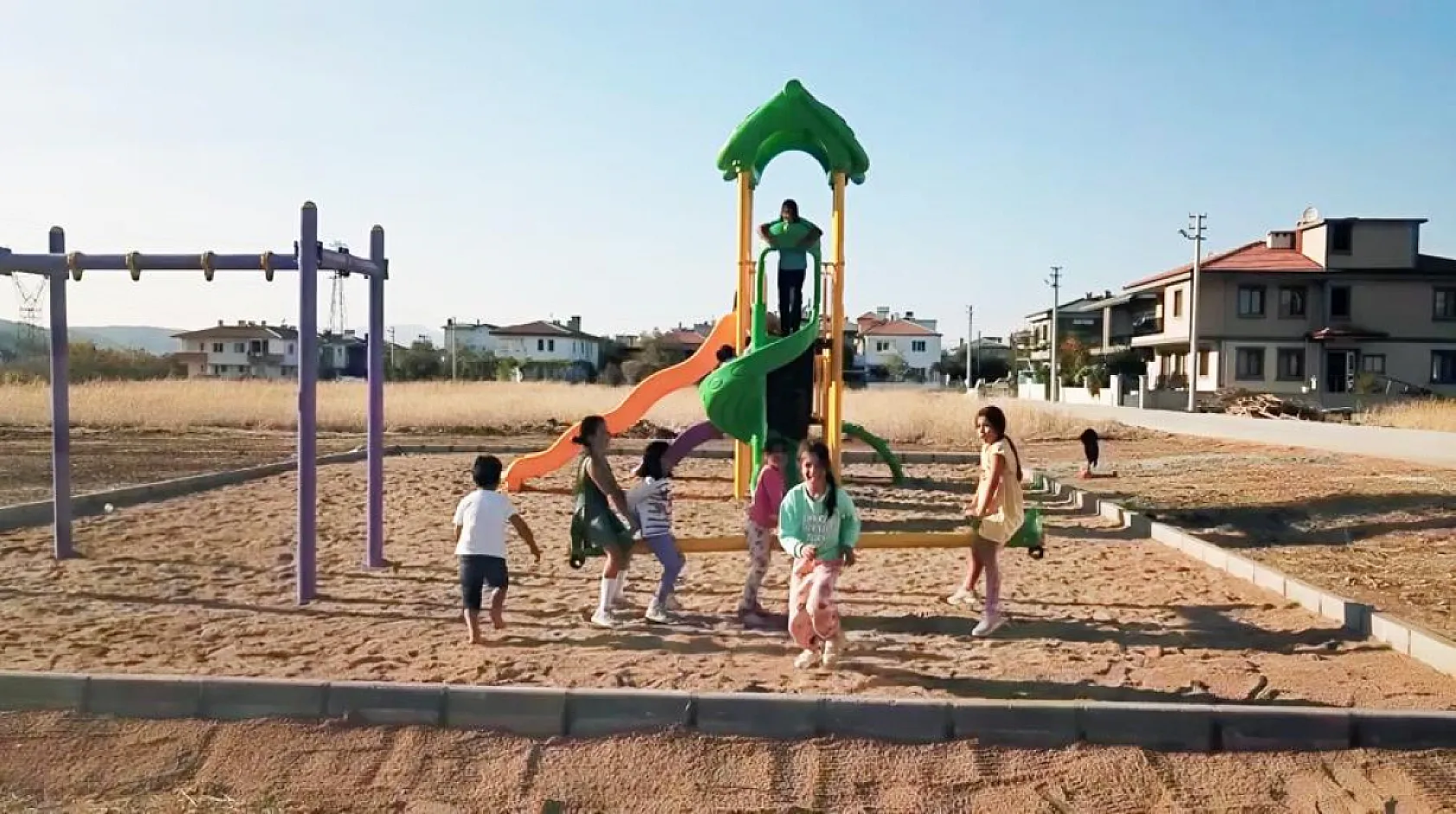 Çocuklar istedi, Gonca Başkan yaptı