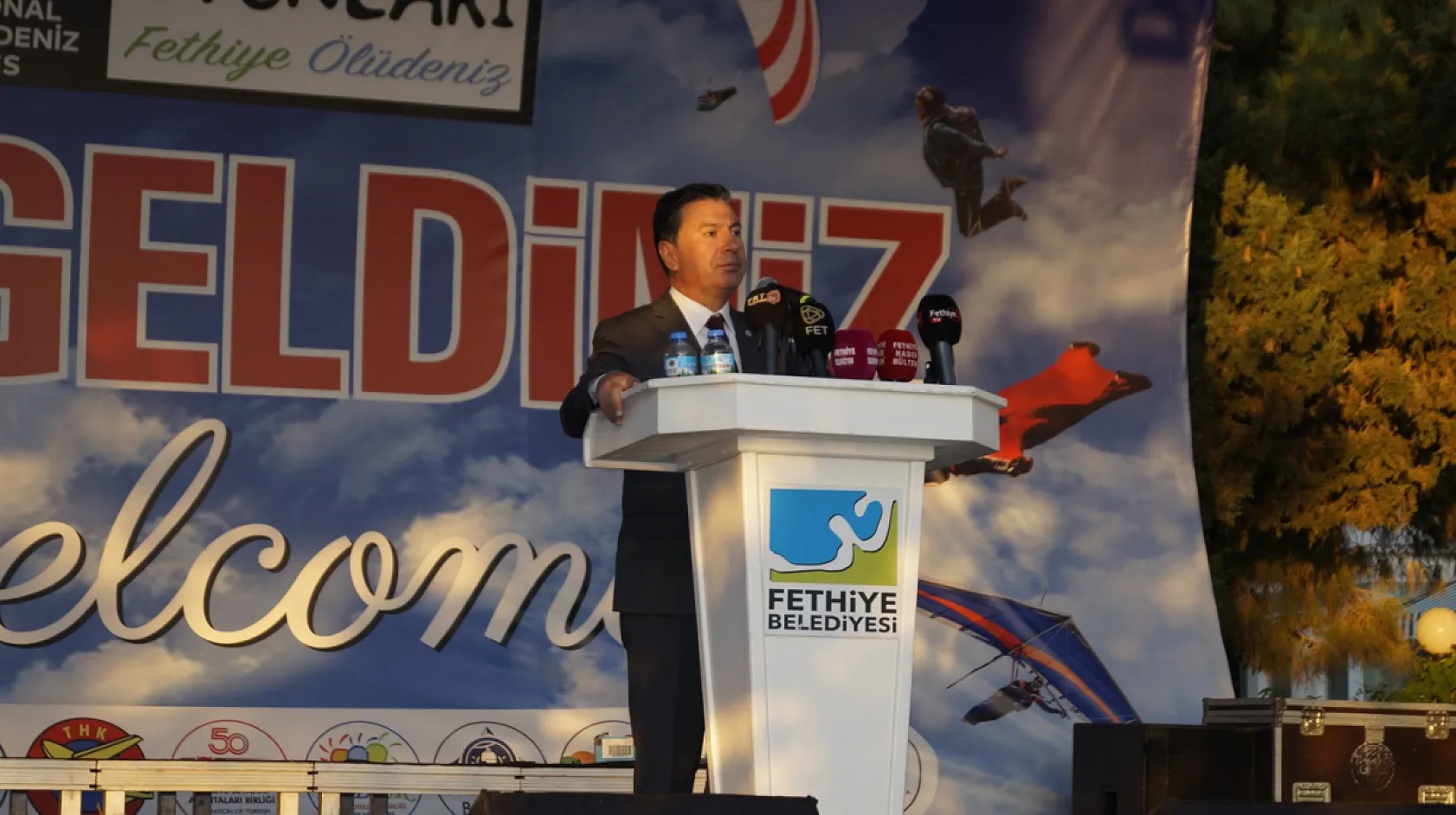 Fethiye'de Ölüdeniz Hava Oyunları Festivali açılışı gerçekleşti