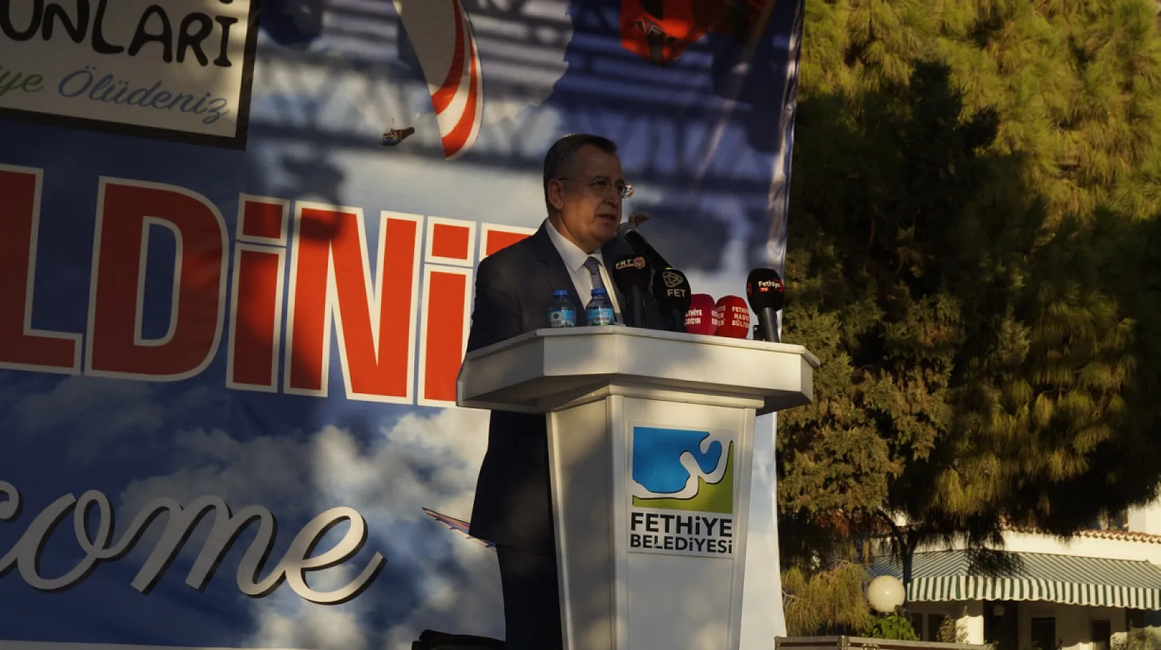 Fethiye'de Ölüdeniz Hava Oyunları Festivali açılışı gerçekleşti