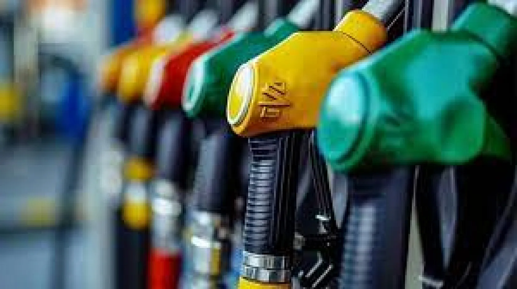 Güncel benzin, motorin litre fiyatı kaç lira? 9 Nisan Akaryakıt Fiyatları