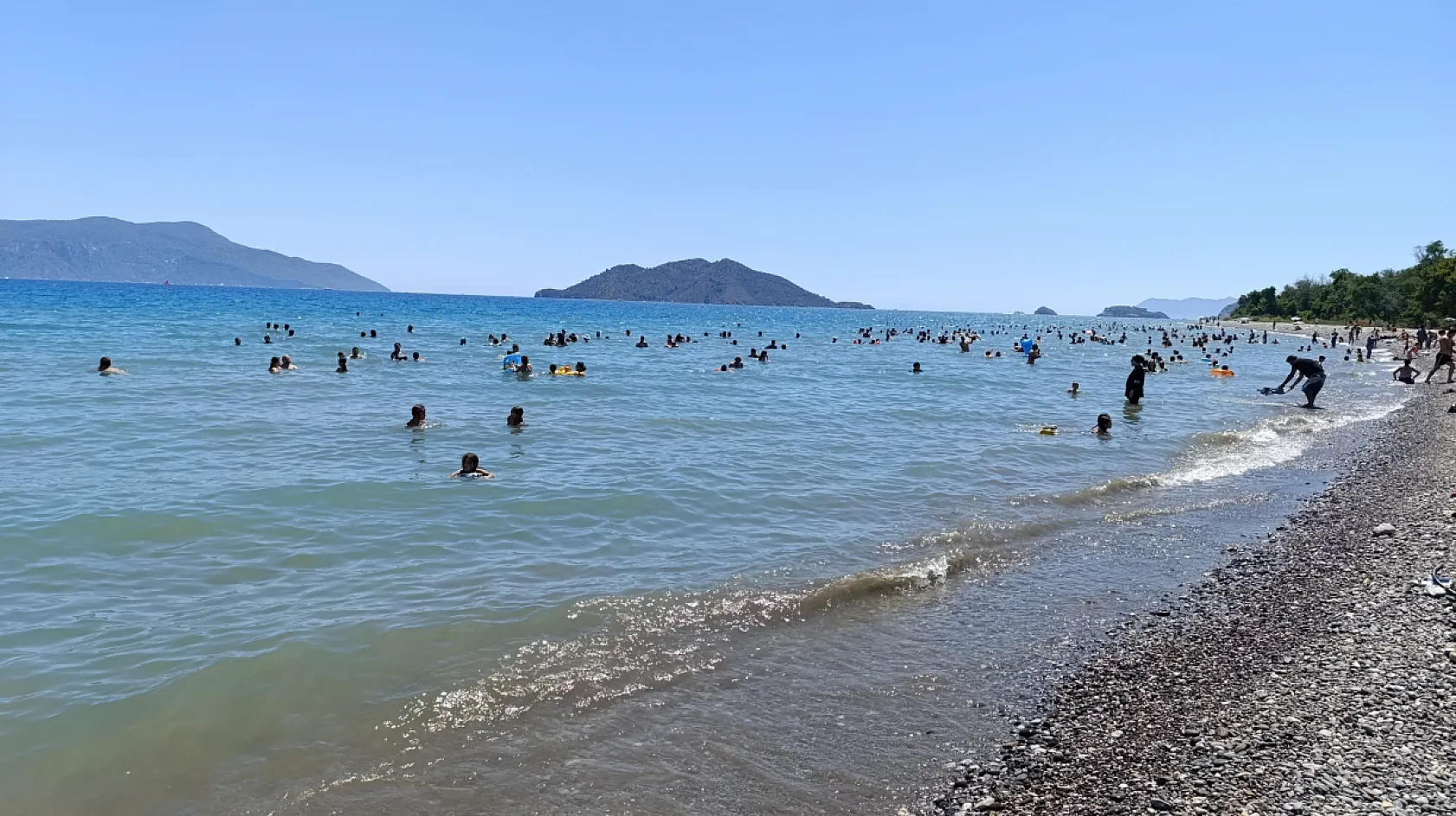 Fethiye Akmaz Plajı uygun fiyatlarıyla ilgi görüyor