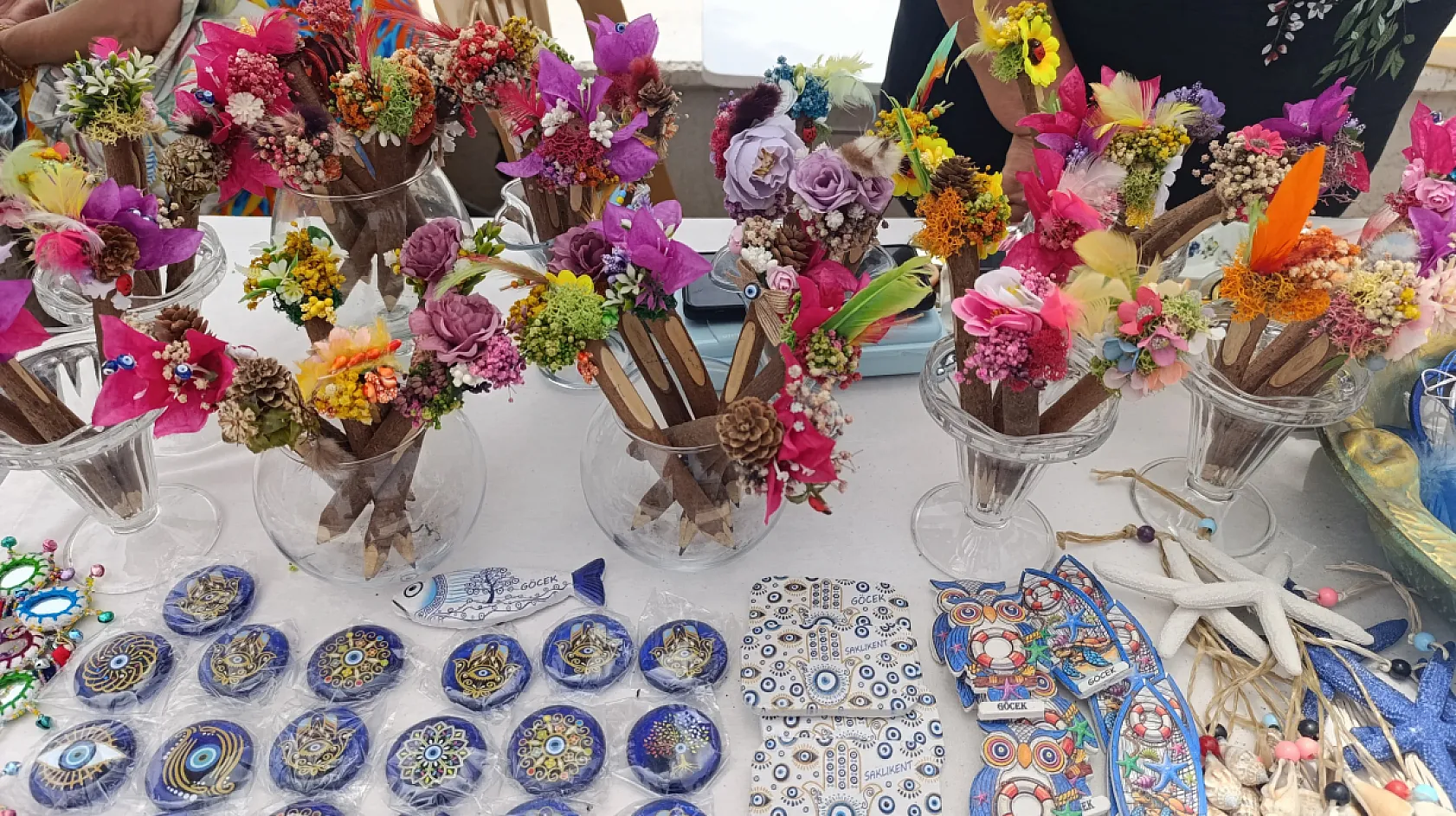 Fethiye'de bu kermes sadece alışveriş için değil, aynı zamanda bir yardım eli
