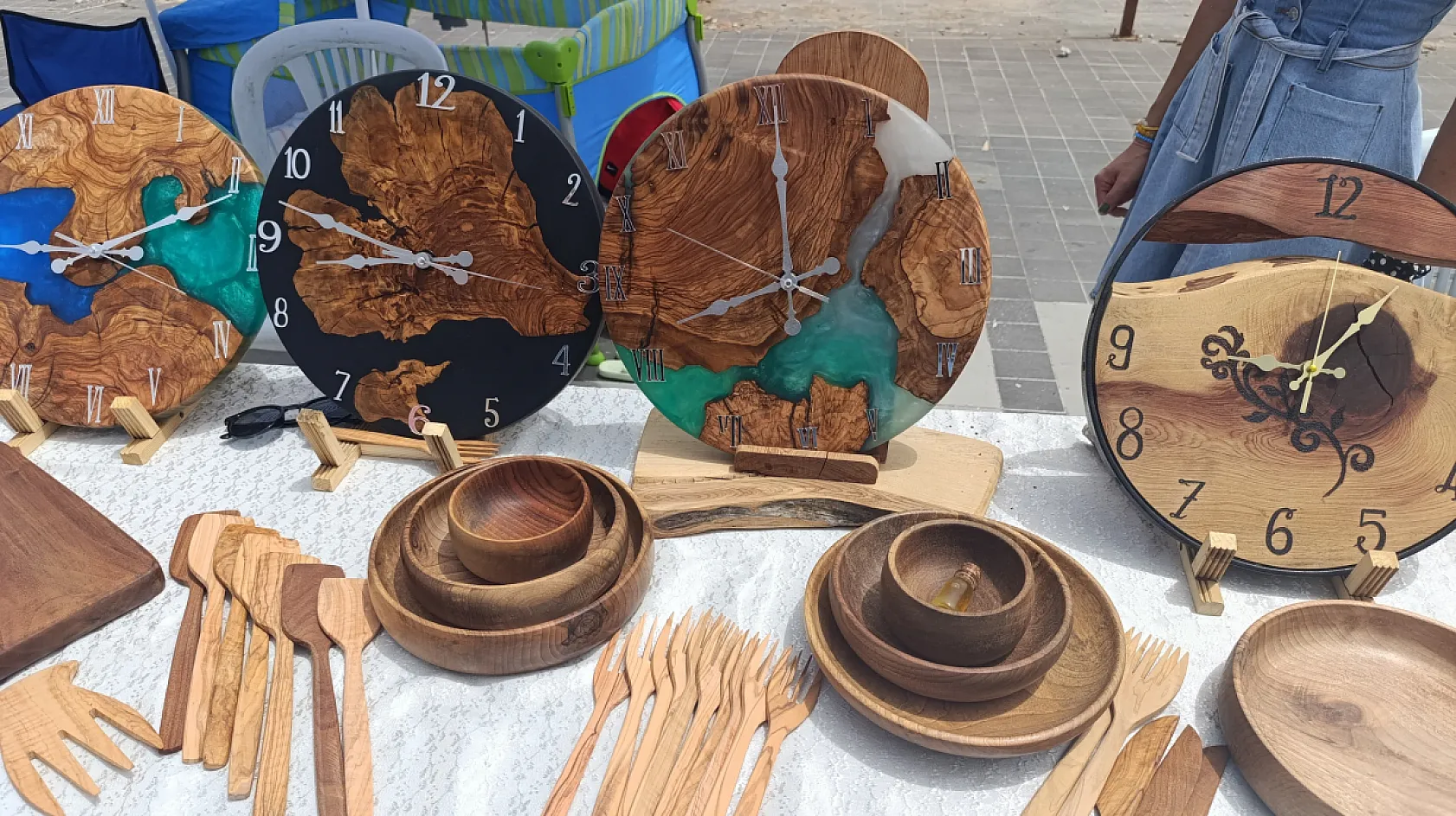 Çalış'ta doğal ahşaptan üretilen el yapımı ürünler