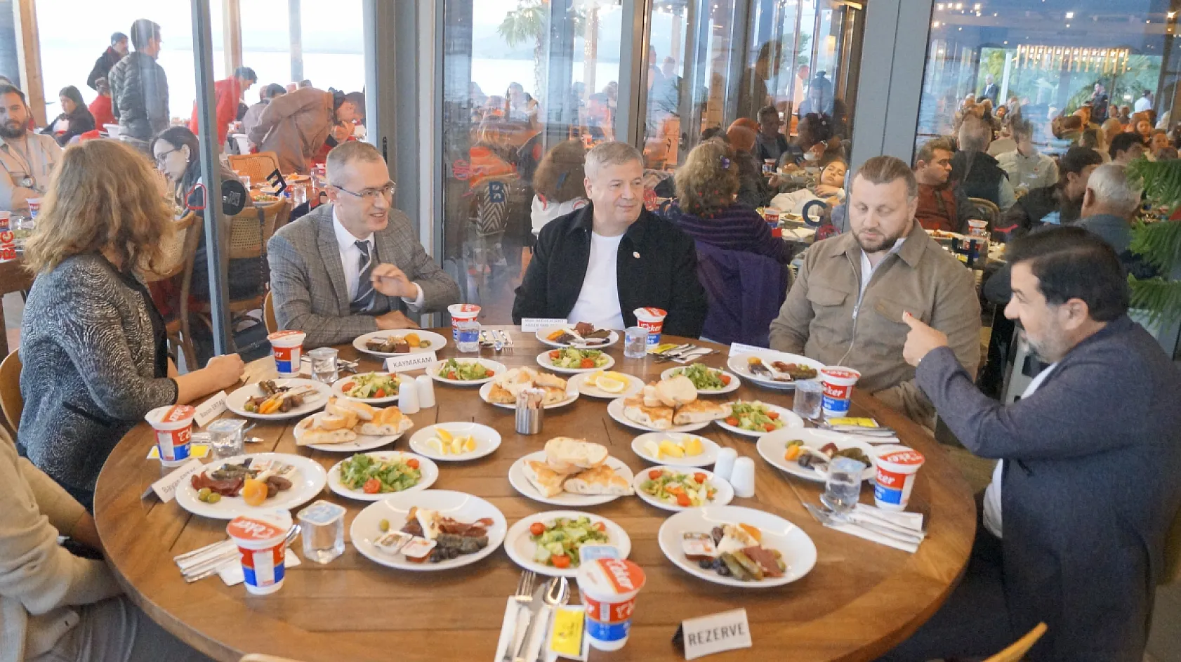 Fethiye'de şehit aileleri ve gaziler onuruna iftar sofrası kuruldu