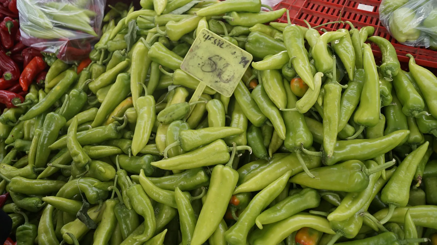 Ayat, 'Fethiye Salı Pazarı'nda Fiyatlar, Geçen Haftaya Göre Pahalı'