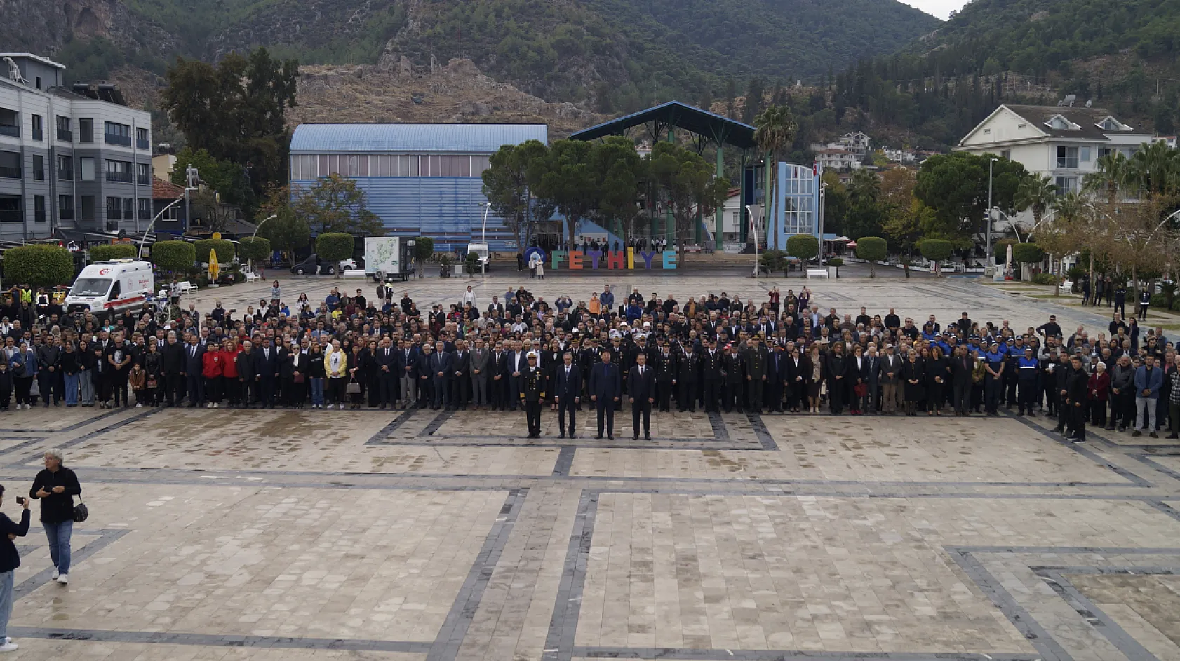 Fethiye'de 10 Kasım Atatürk'ü anma töreni yoğun katılımla gerçekleşti
