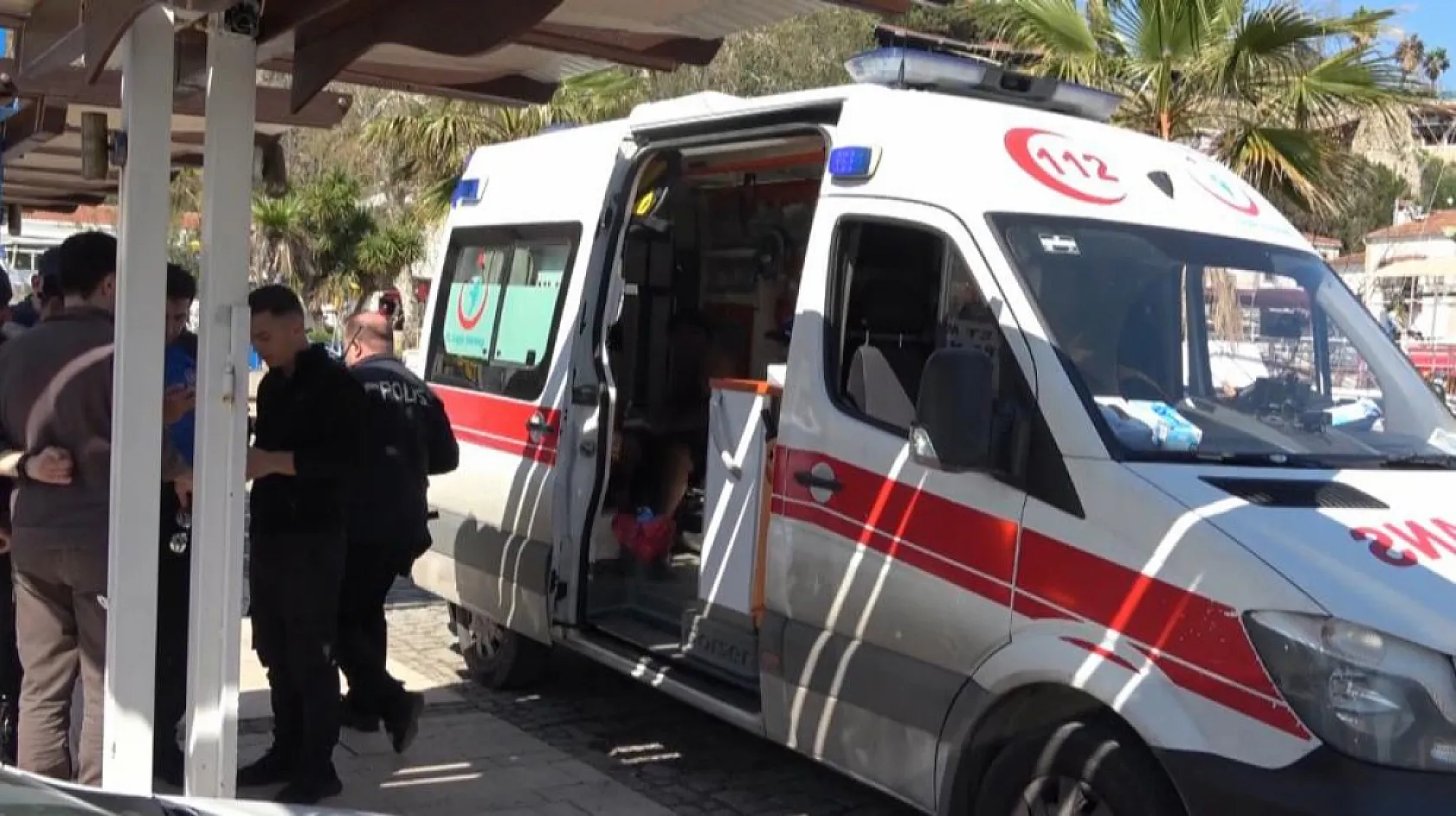 Antalya'da denize açıldığı kano devrildi, suda 3 saat kurtarılmayı beklerken imdadına deniz polisi yetişti