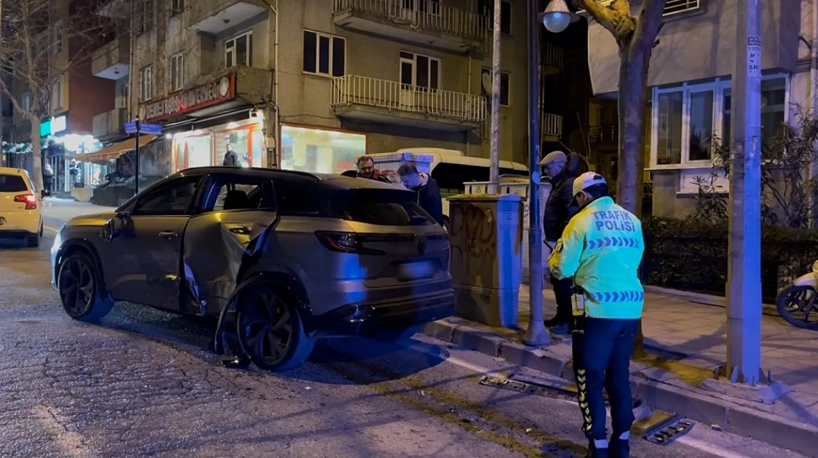 Kaza sonrası 'eşimle kavga ettim' diyerek arabayı bırakıp olay yerinden firar etmiş