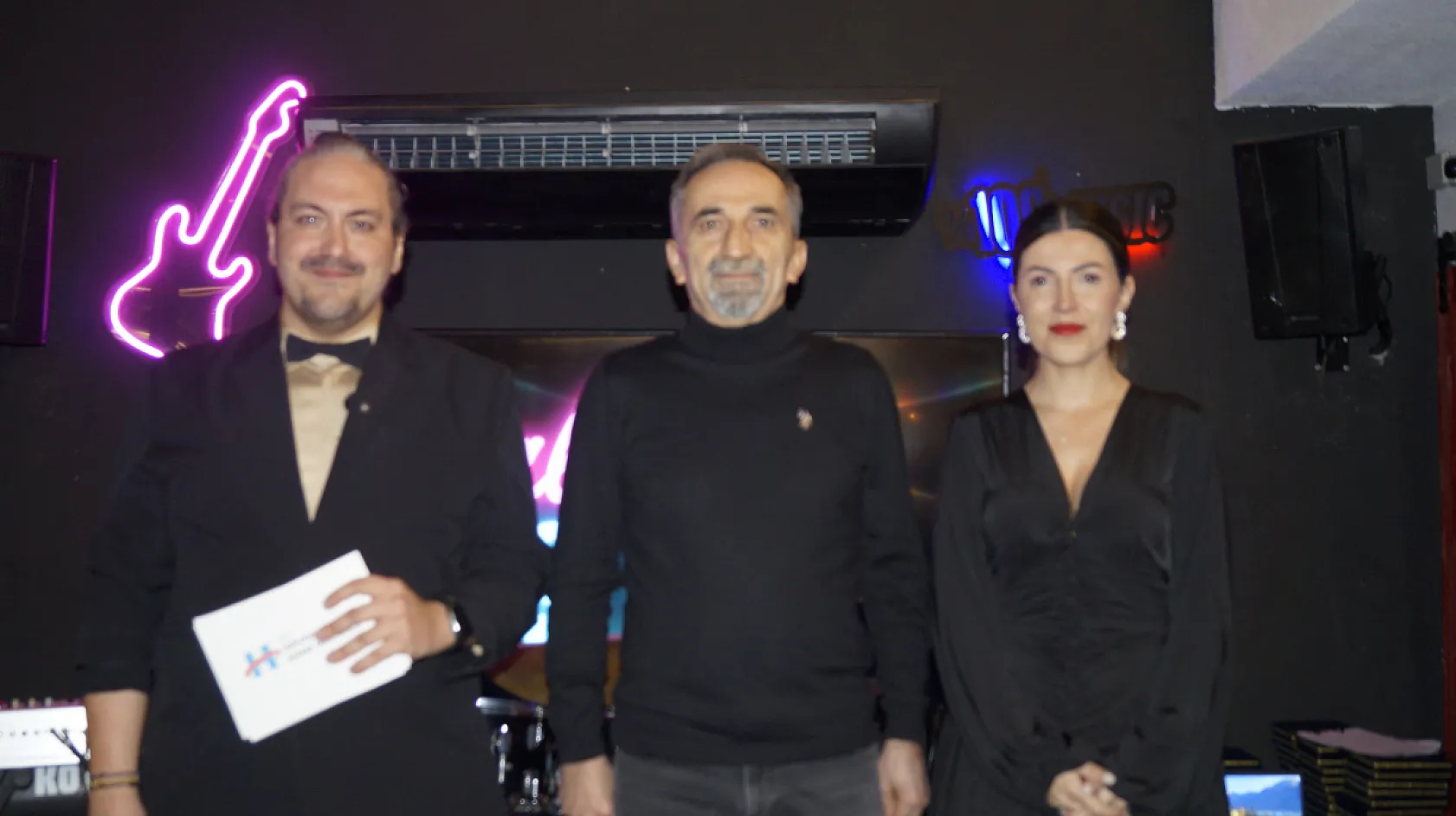 Lokman Hekim Esnaf Hastanesi'nden 15 Yılını Dolduran Personellere Özel Gece