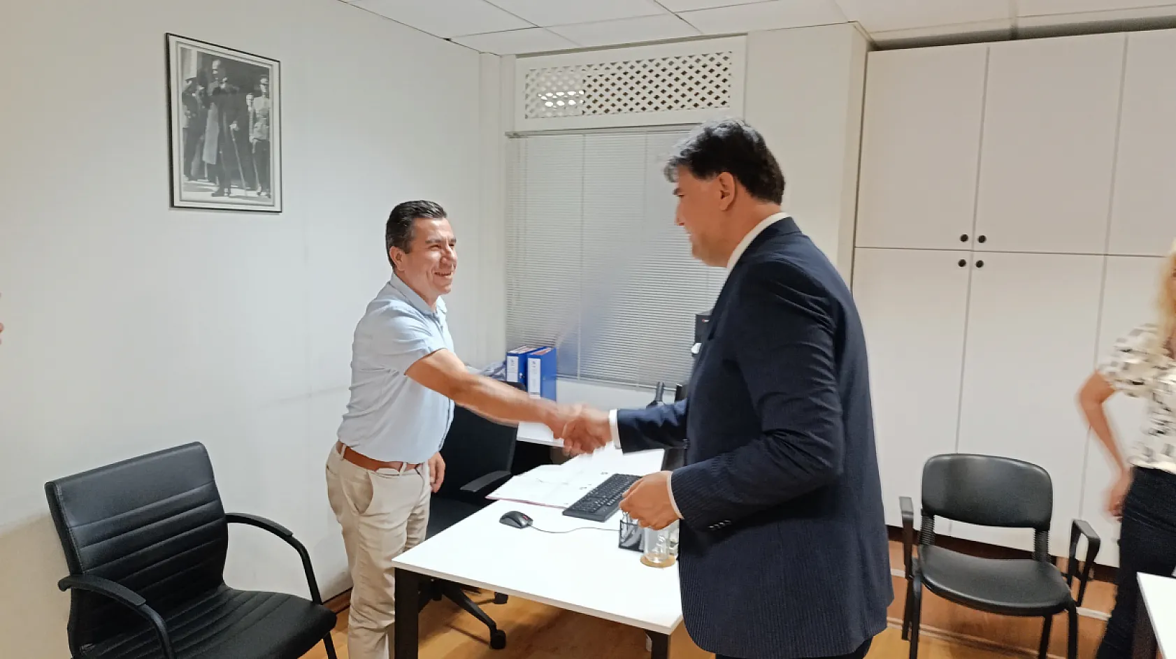 Fethiye Belediye Başkanı Alim Karaca, belediye personeliyle bayramlaştı