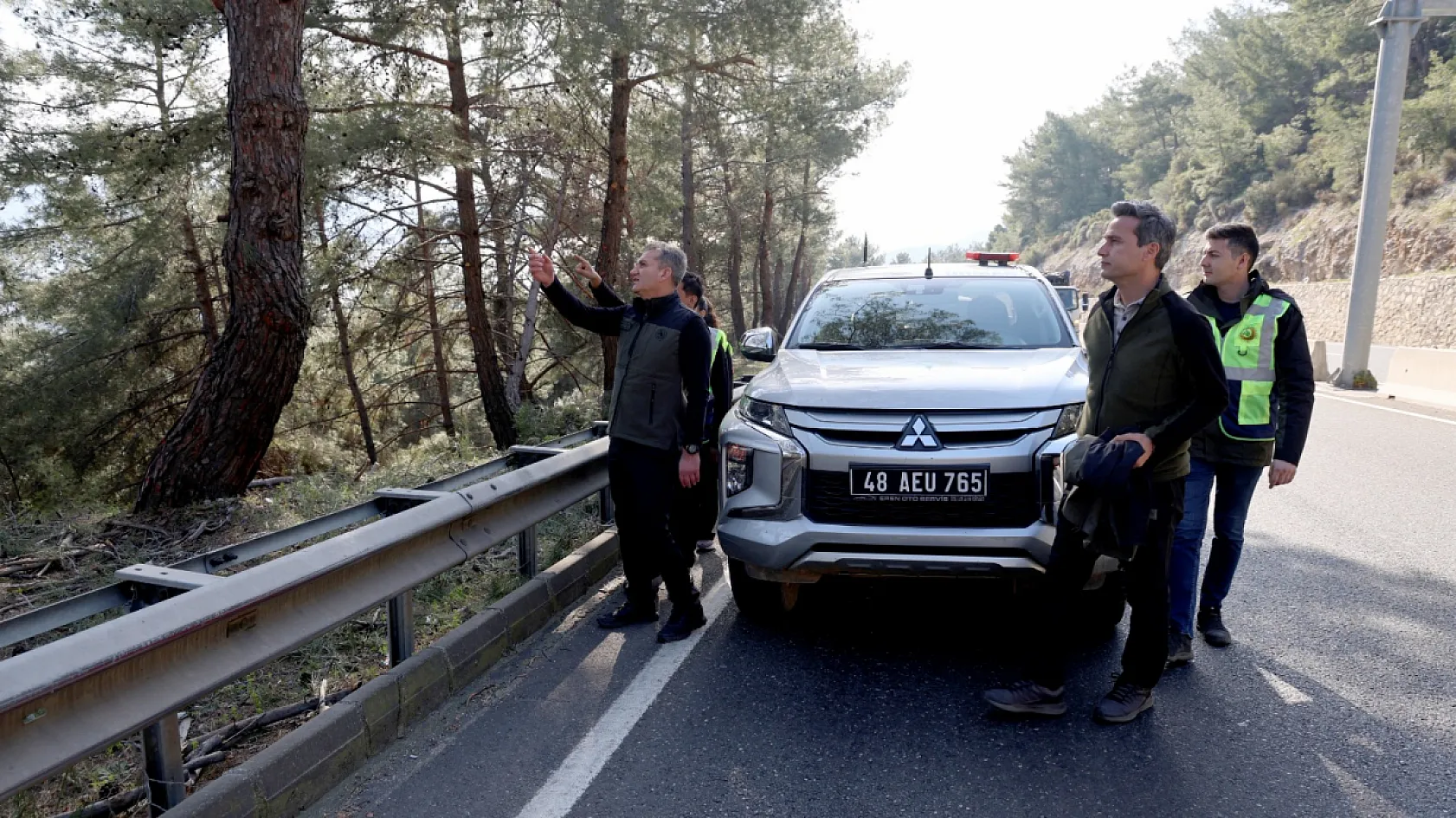Sakar Geçidinde Orman Yangınlarına Karşı Yol Kenarı Temizliği