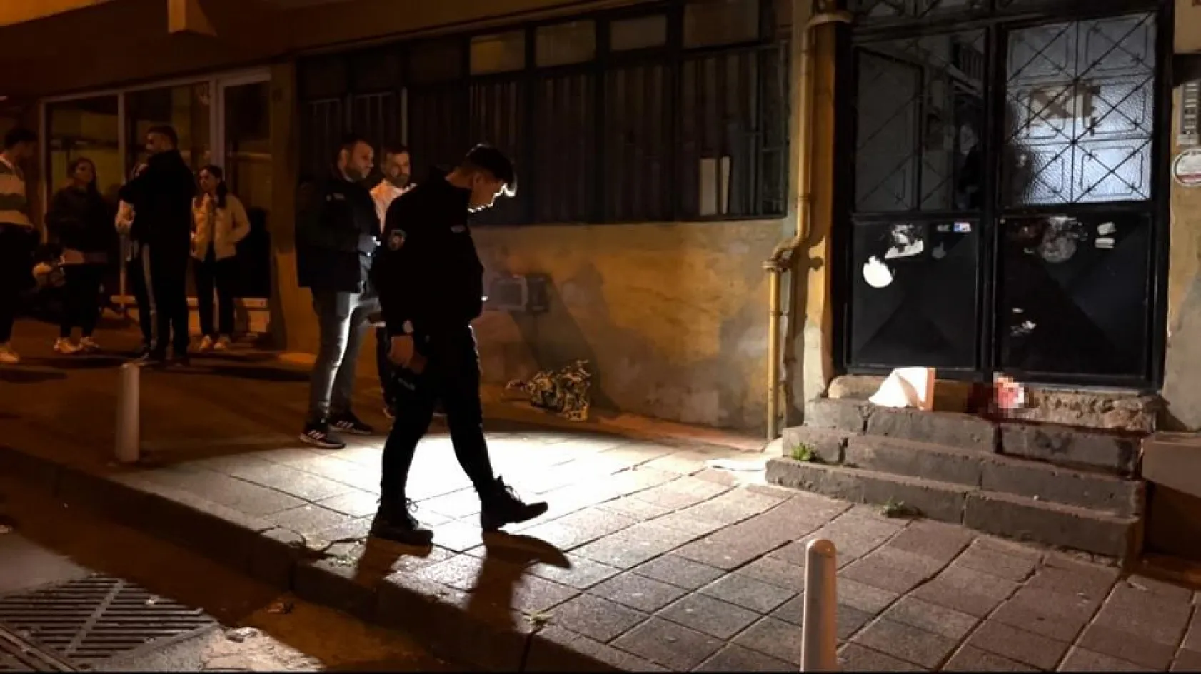 Genç kadının şüpheli ölümü: Sevgilisinin evinin önünde başından vurulmuş halde bulundu