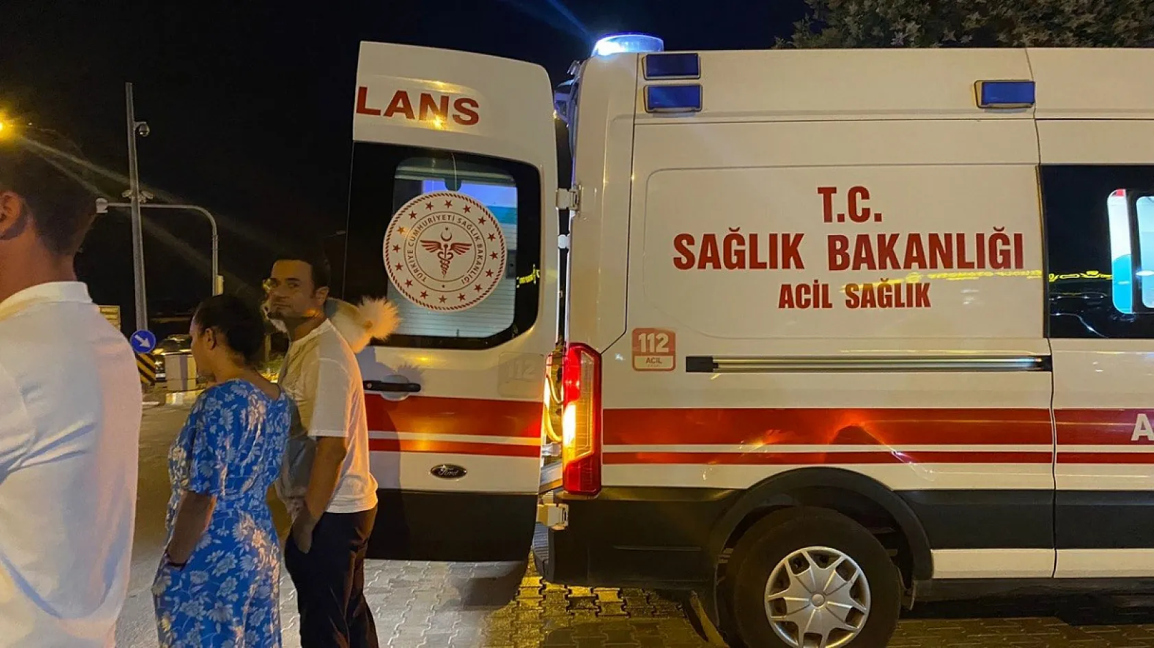 Fethiye'de otomobil Motosikletli kuryeye çarptı: sürücü kaçtı iddiası