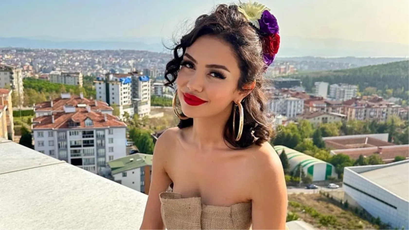 Ece Ronay'ın suç dosyası kabarık çıktı!