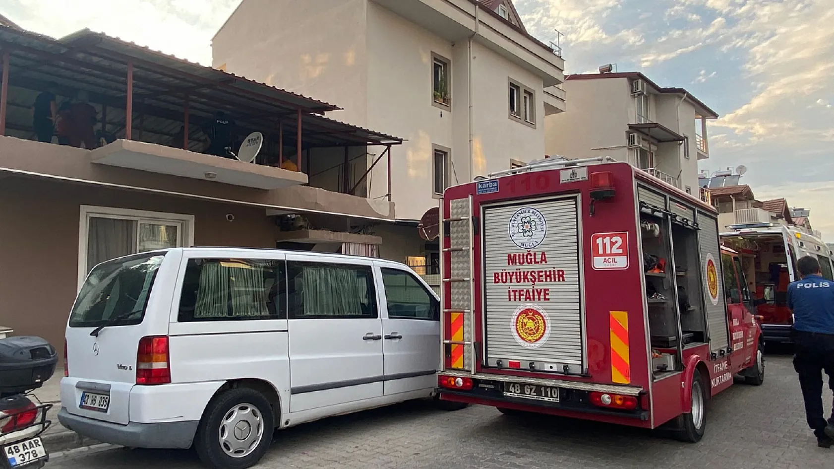 Fethiye'de apartman boşluğuna düşen kişi hayatını kaybetti