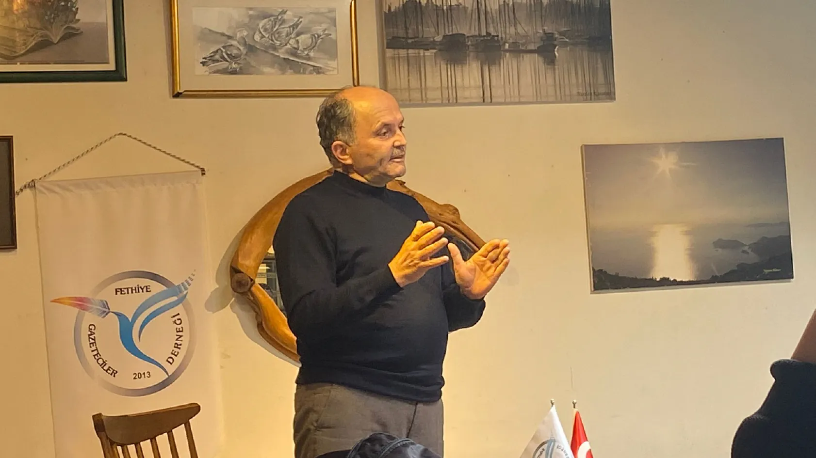 Fethiye'de gazeteciler 'Gazetecilik ve Hukuk' seminerinde bir araya geldi