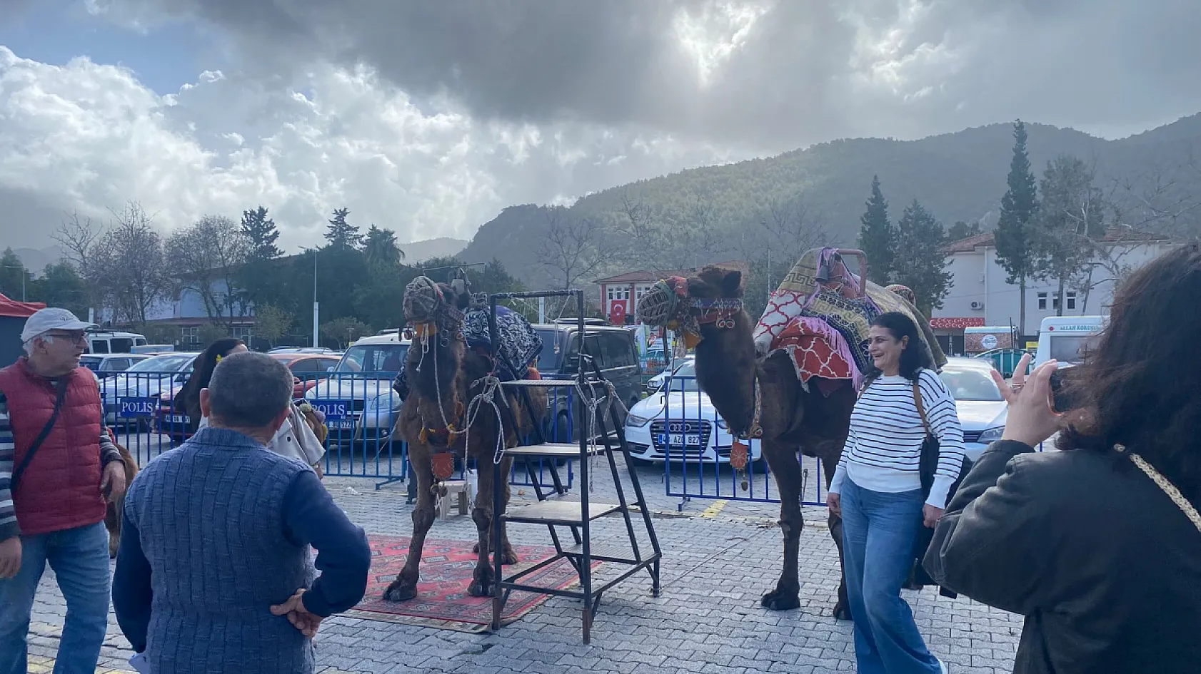 Fethiye'de 1. Hamsi Festivali Üçüncü Gününde Yoğun İlgi Görüyor