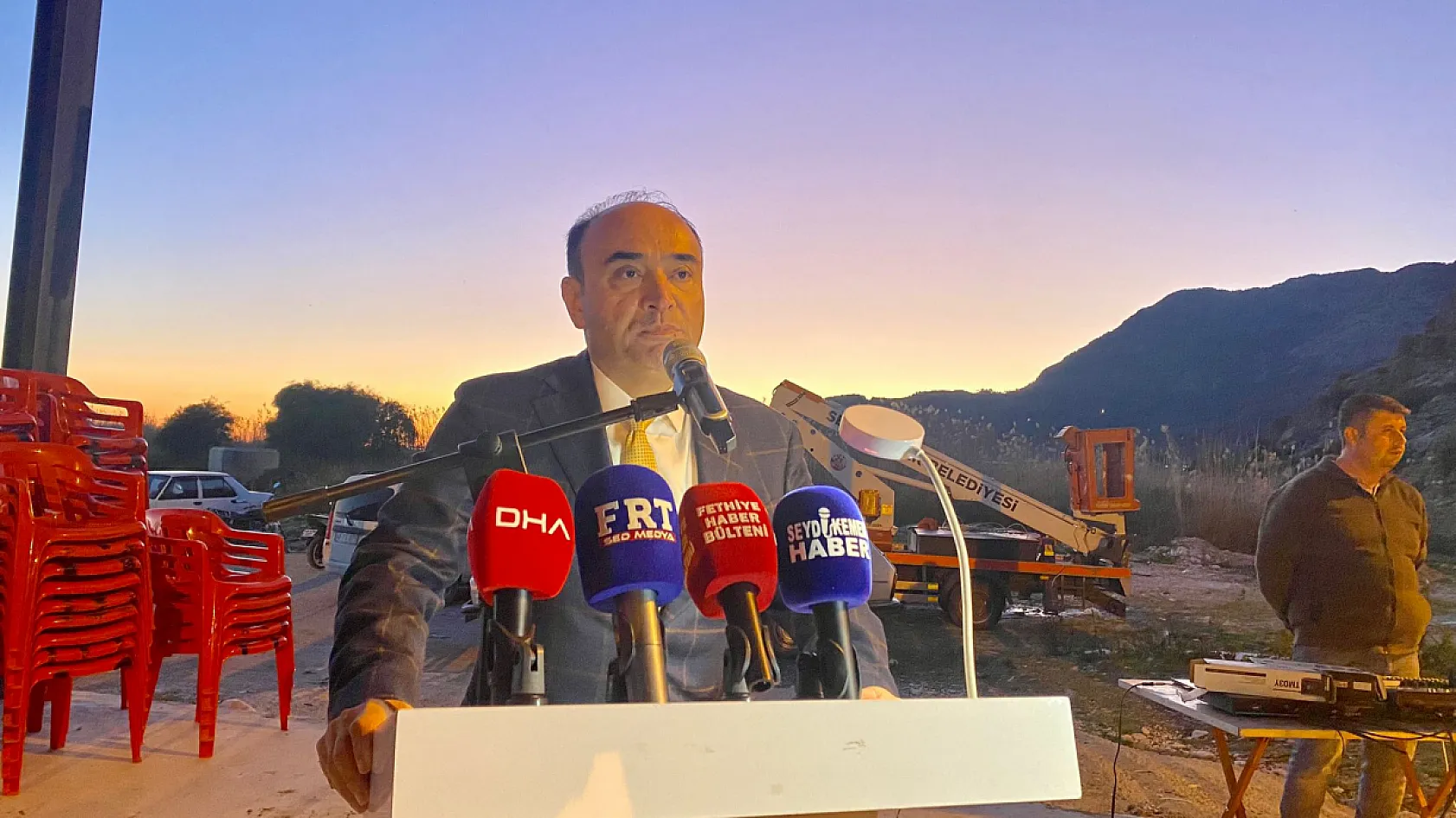 Karadere İftarında Devlet Protokolü Vatandaşlarla Buluştu