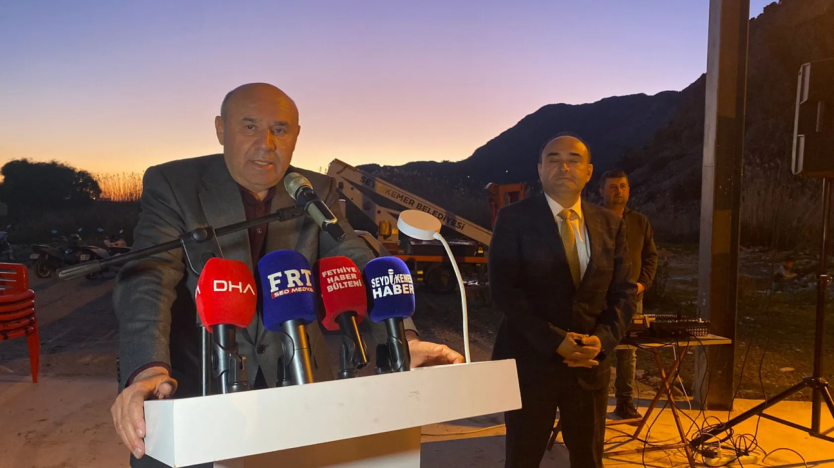 Karadere İftarında Devlet Protokolü Vatandaşlarla Buluştu