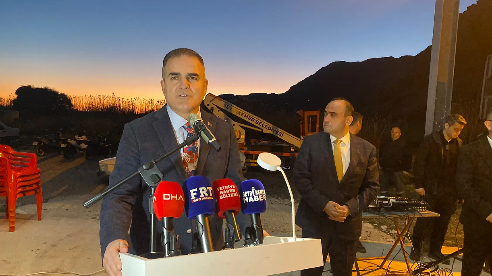 Karadere İftarında Devlet Protokolü Vatandaşlarla Buluştu