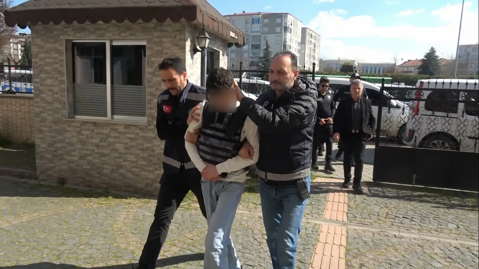 17 yaşındaki çocuk pompalı tüfekle cinayet işledi: 2 çocuk adliyeye sevk edildi