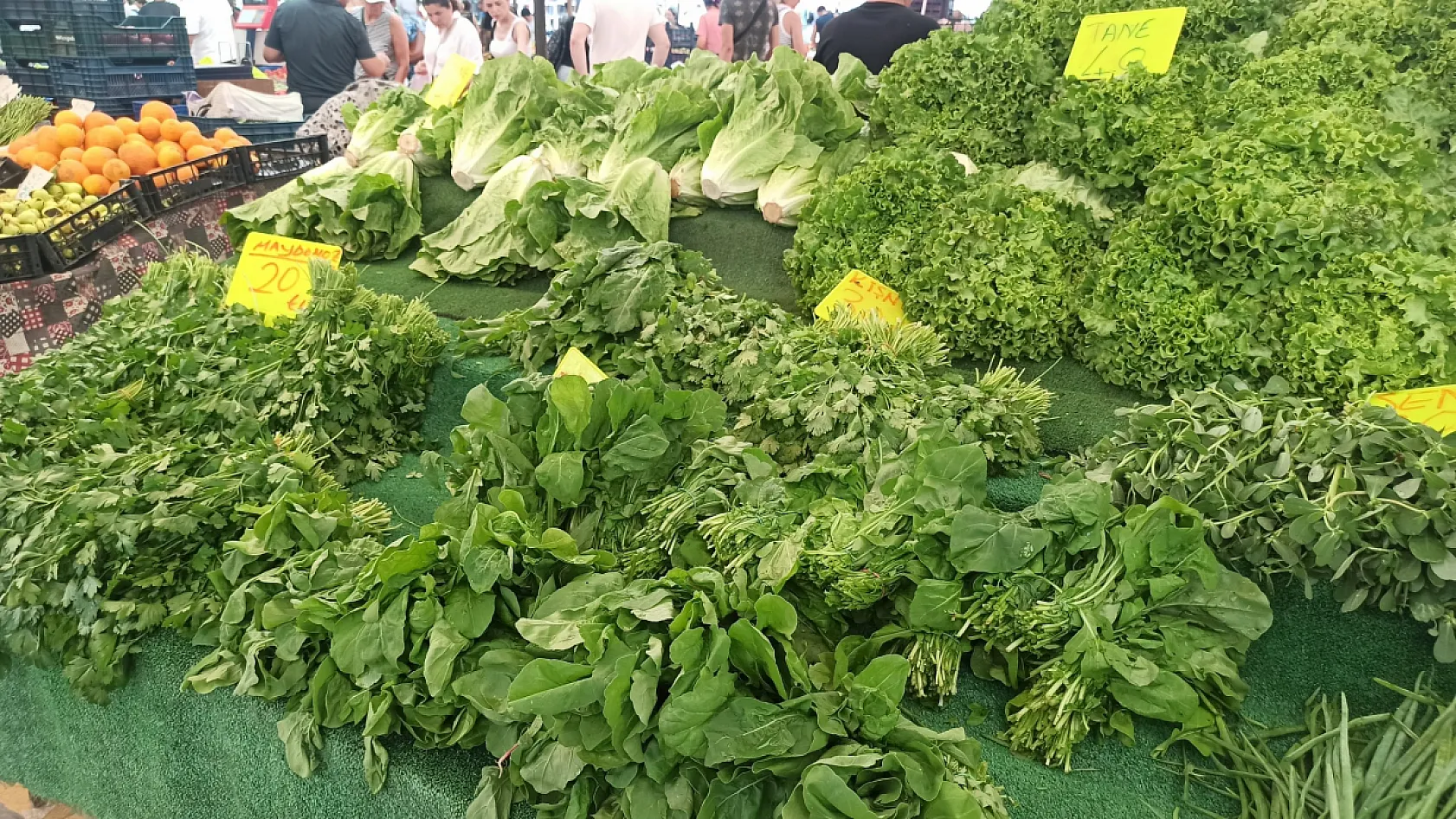 Fethiye Foça Pazarı'nda Sebze Fiyatları Güncellendi: Tezgahlarda Son Durum