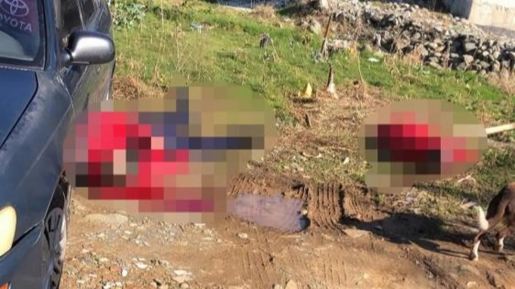 Boşanma aşamasındaki eşini öldürdü daha sonra kendini vurdu