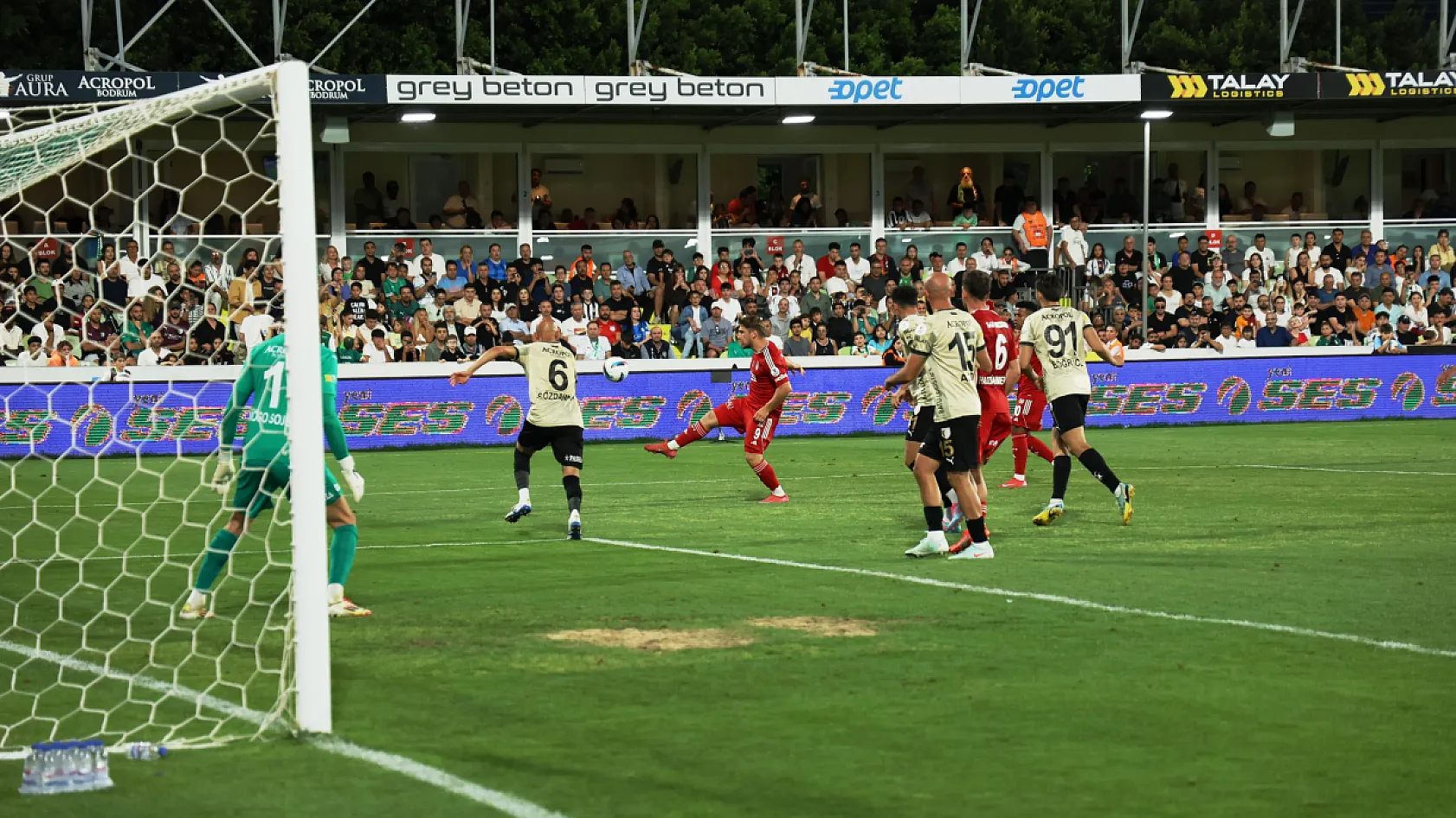Trendyol Süper Lig: Bodrum FK: 0 - Beşiktaş: 4