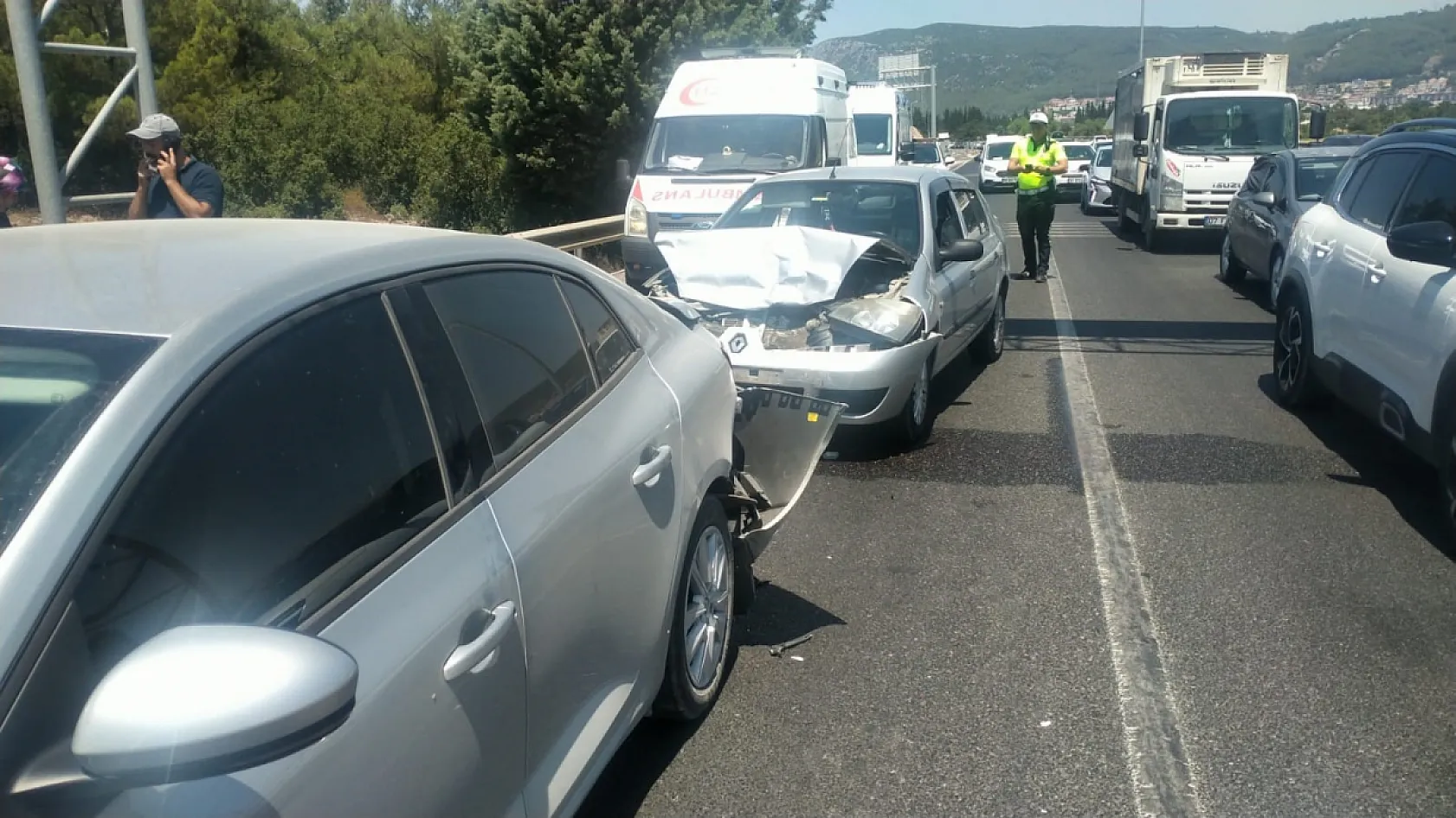 Menteşe'de trafik kazası: 3 yaralı