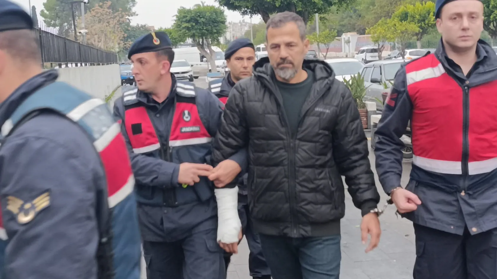 Tartıştığı babasını öldürmüştü, ağır yaralanan yenge de hayatını kaybetti