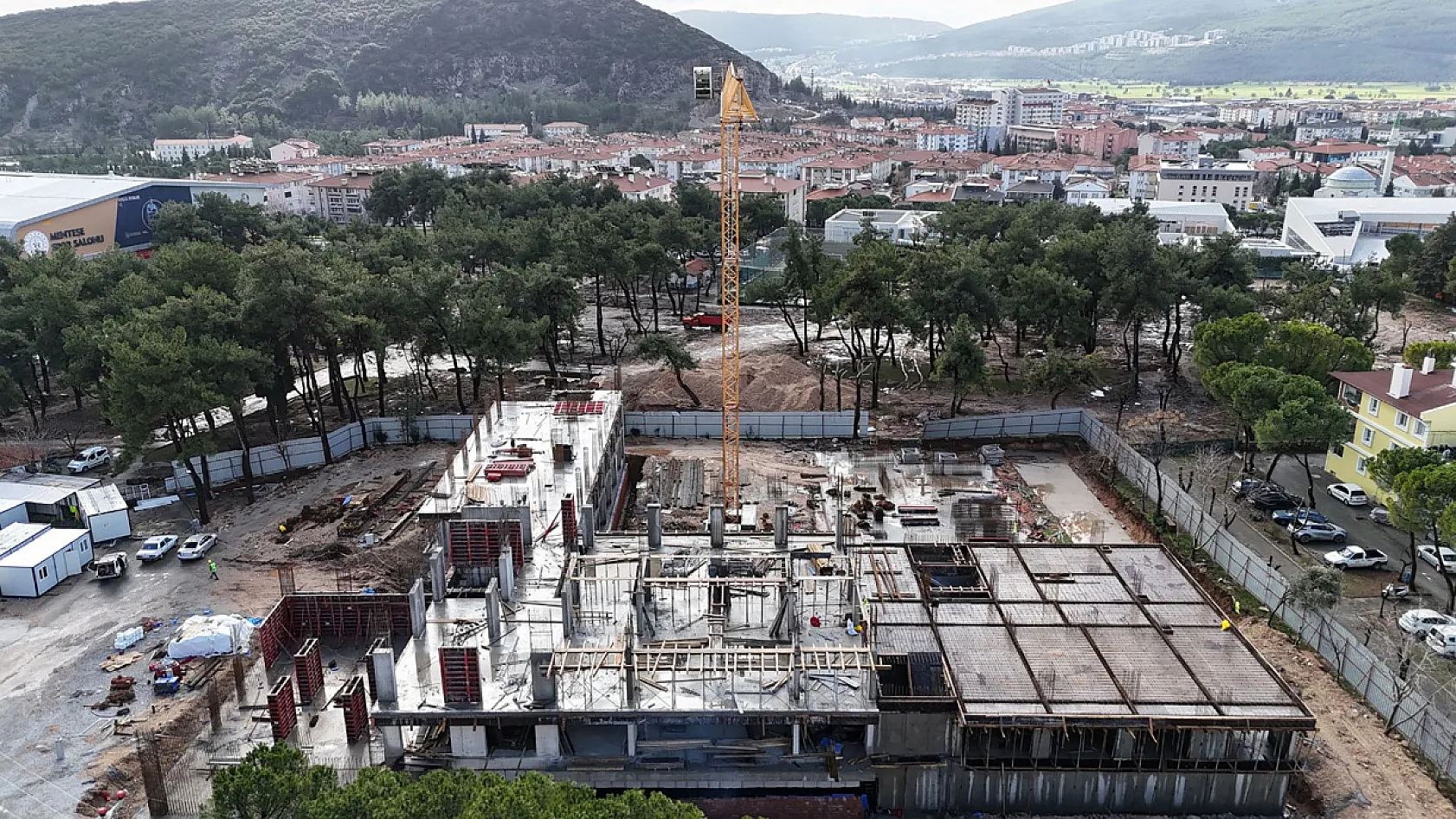 Muğla'da Abide H. Nuri Öncüer Huzurevi inşaatı devam ediyor