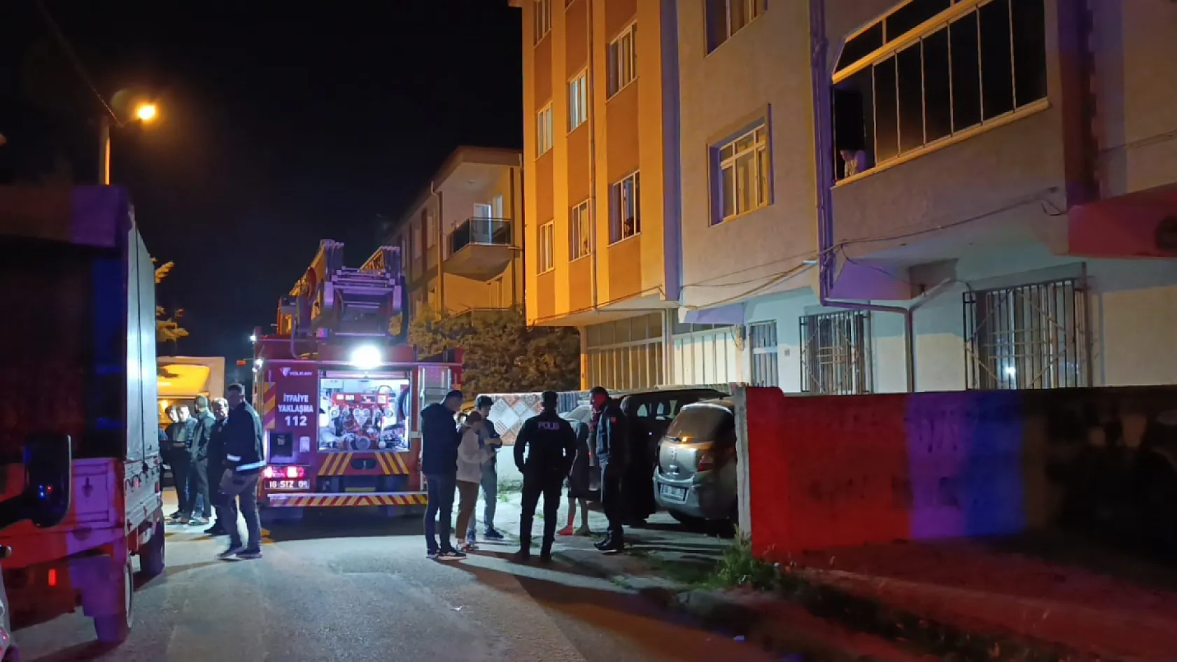Korku dolu anlar: Eski eşinin evini molotofkokteyli attı