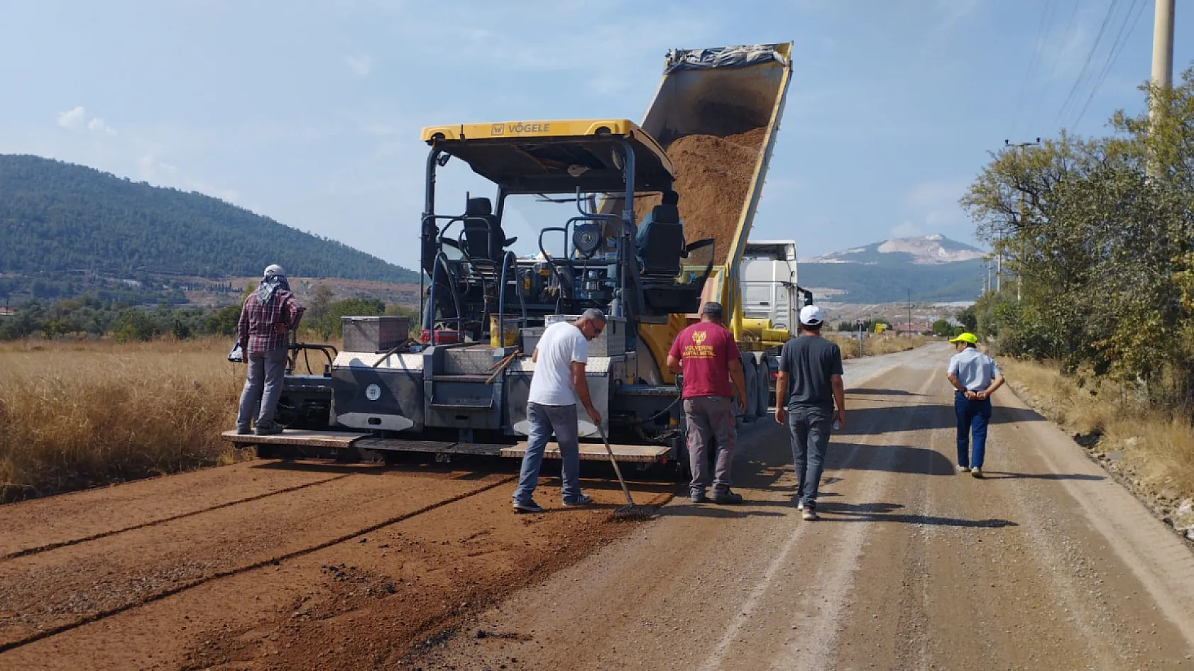 Büyükşehir Ekipleri Vatandaşların Güvenli Seyahati için Yollarda