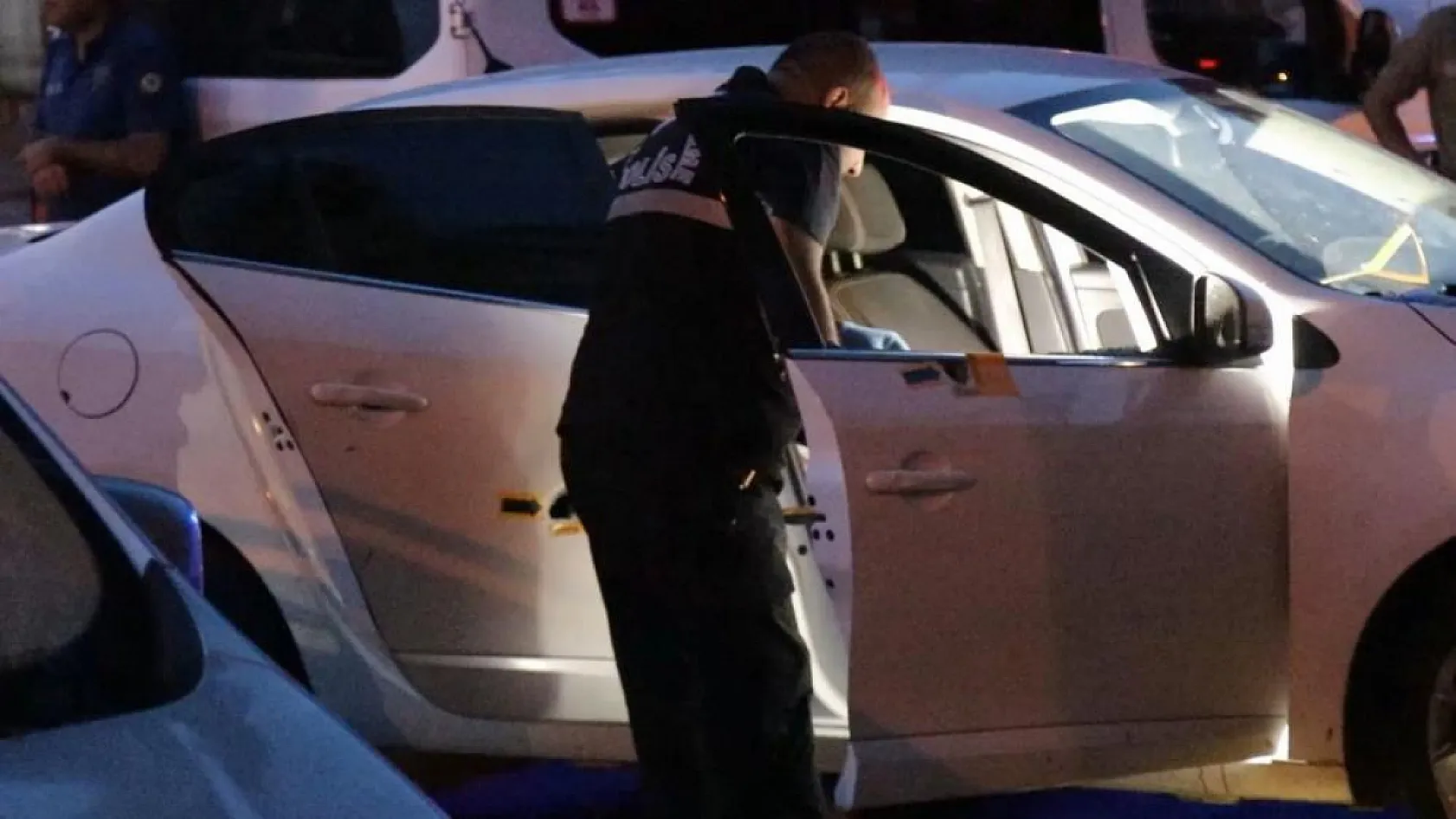 Denizli'de küçük çocuğun gözü önünde 2 kadına kurşun yağdırdı