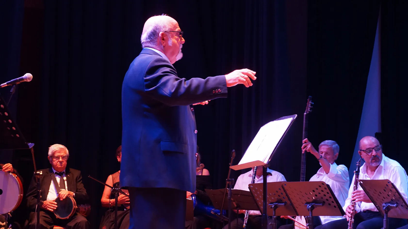 Fethiye'de Birleşik Emekliler Sendikası Türk Müziği Korosundan Unutulmaz Konser
