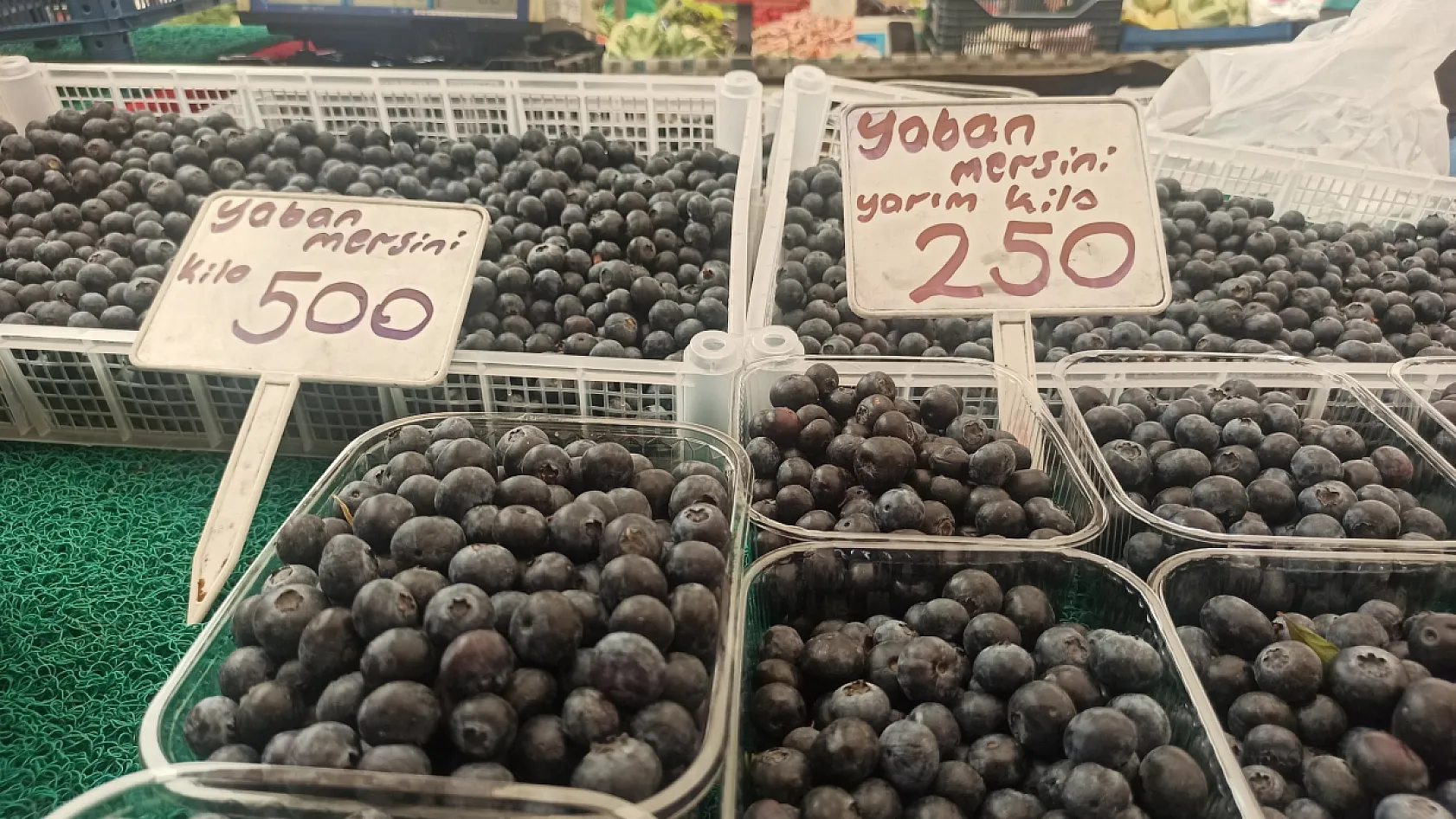 Fethiye Çalış Pazarı'nda Fiyat Rekoru Yaban Mersini ve Mango'da