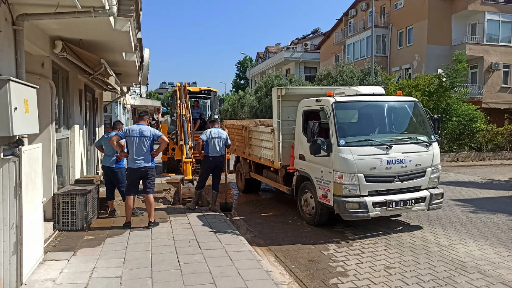 Fethiye Tuzla Mahallesi'nde ana hat arızası: Onarım çalışmaları sürüyor