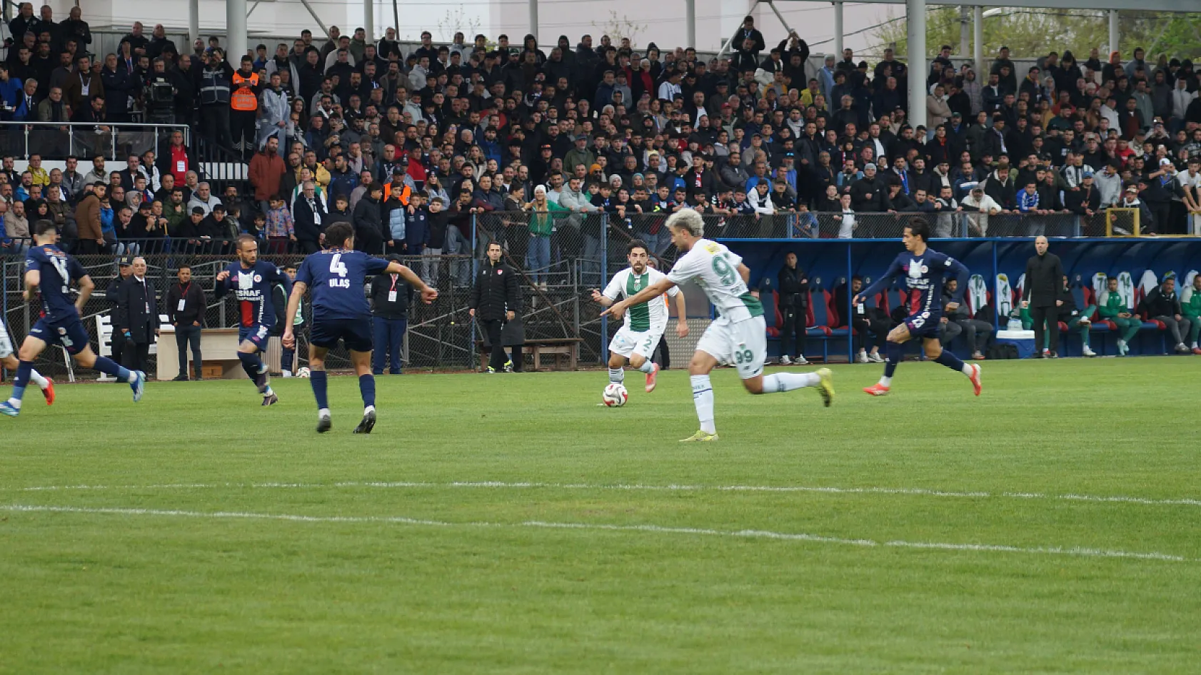 Fethiyespor ve Bursaspor'a PFDK'dan Ceza Yağdı