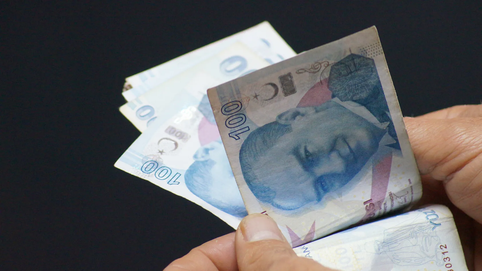 Mahfi Eğilmez: Merkez Bankası'nın Hamlesi Faizleri Yukarı Çekecek