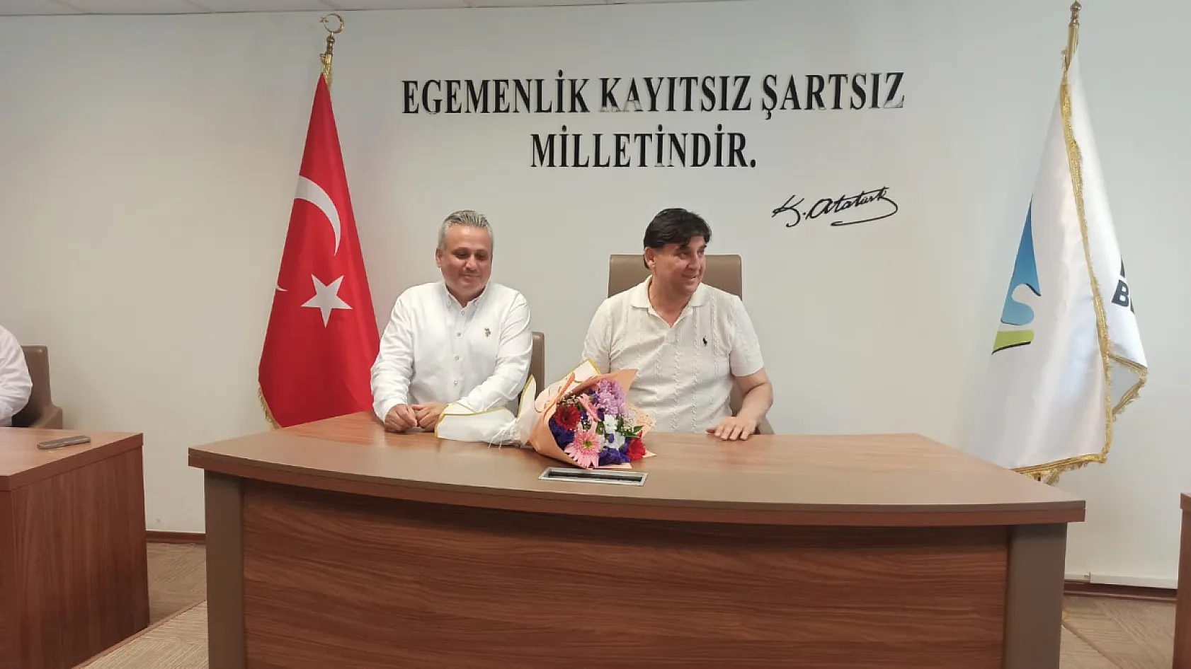 Makam odasına sığmayan buluşma: Göreve dönen Başkan Karaca'yı CHP İlçe Heyeti ziyaret etti