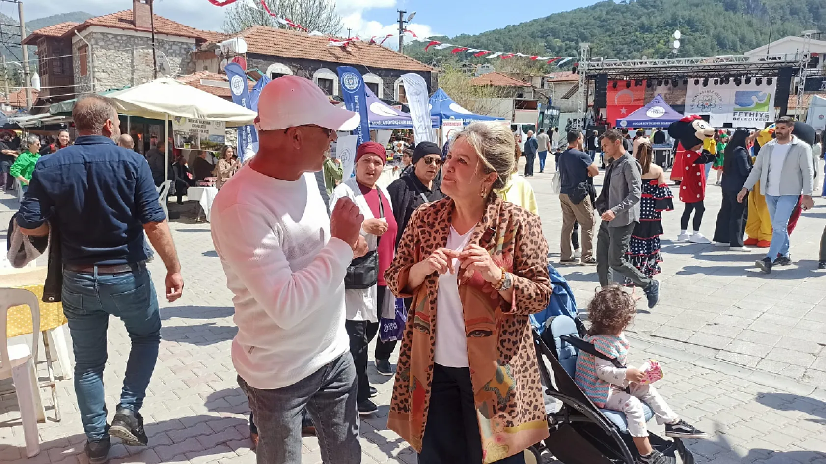 Sahrap Soysal 15. kez Fethiye Yeşilüzümlü Kuzugöbeği Festivali'nde