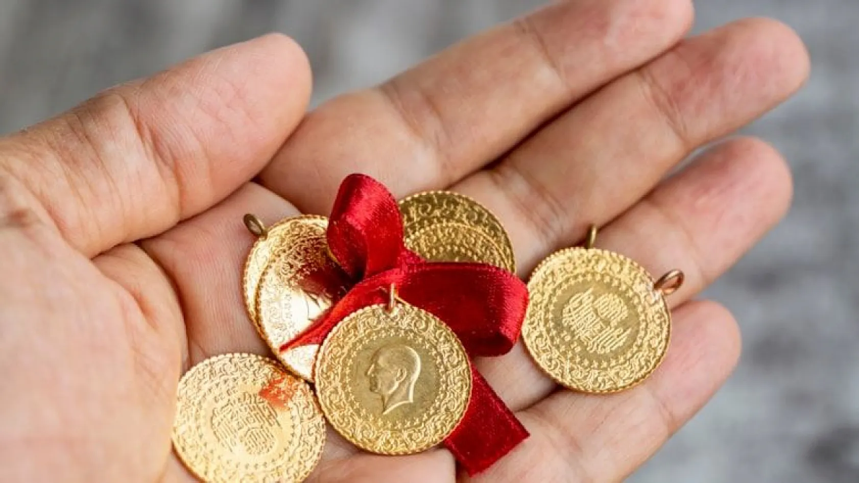 Altın piyasasında son dakika: 23 Şubat 2025 gram altın fiyatları rekor kırıyor mu?