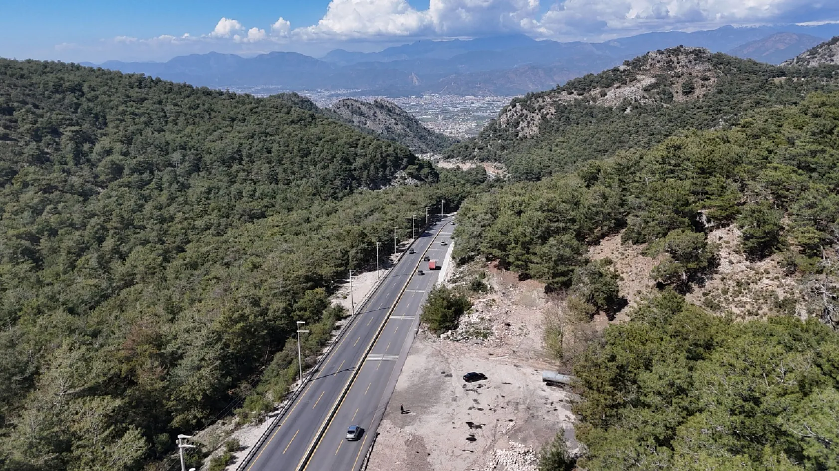 Büyükşehir 2 Yılda Muğla-Bursa Mesafesi Kadar Yol Yaptı