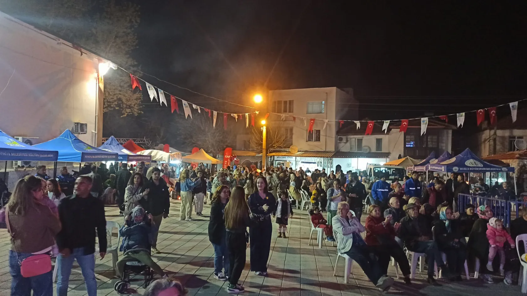 15. Yeşilüzümlü Dastar ve Kuzugöbeği Mantar Festivali'nde Konser Coşkusu