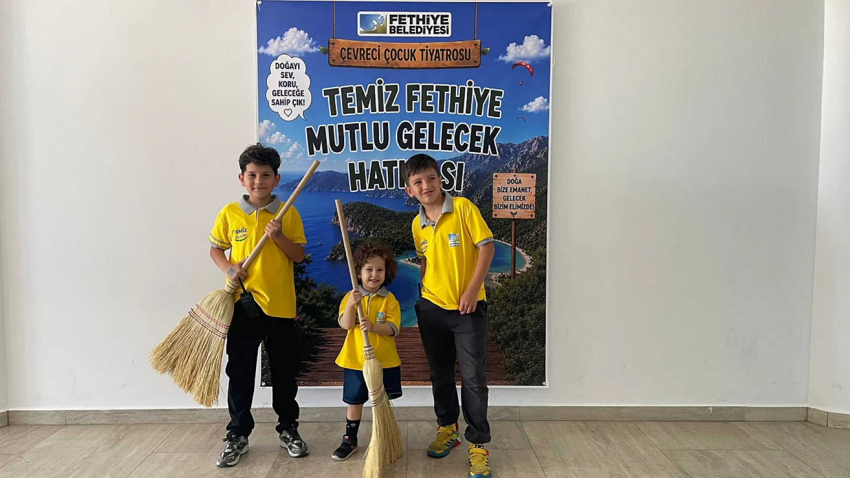 'Temiz Fethiye Mutlu Gelecek' çocukların oyunculuğuyla hayat buldu