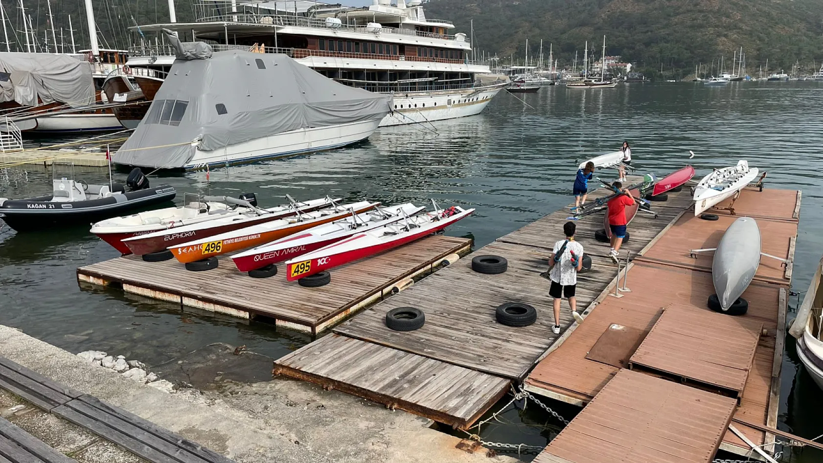 Fethiye'de kürek sporu yükselişte: 45 madalya, 2 kupa ve milli başarı